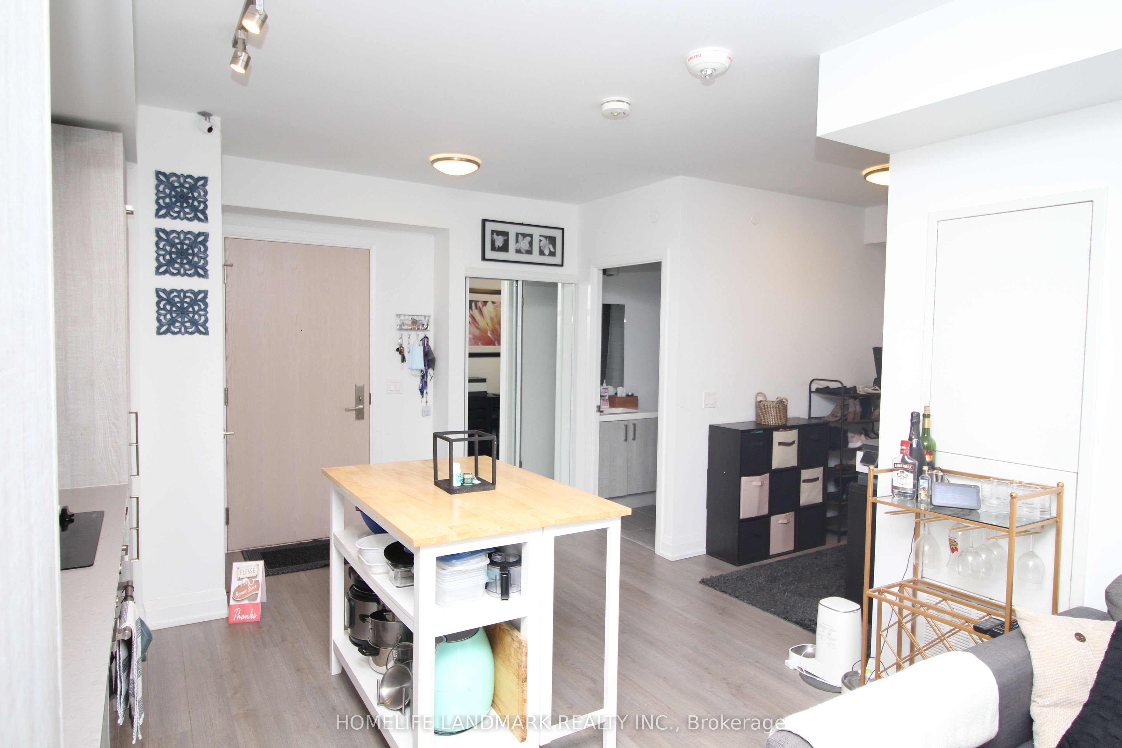 Unit 610 - 77 Mutual Street, Toronto 4