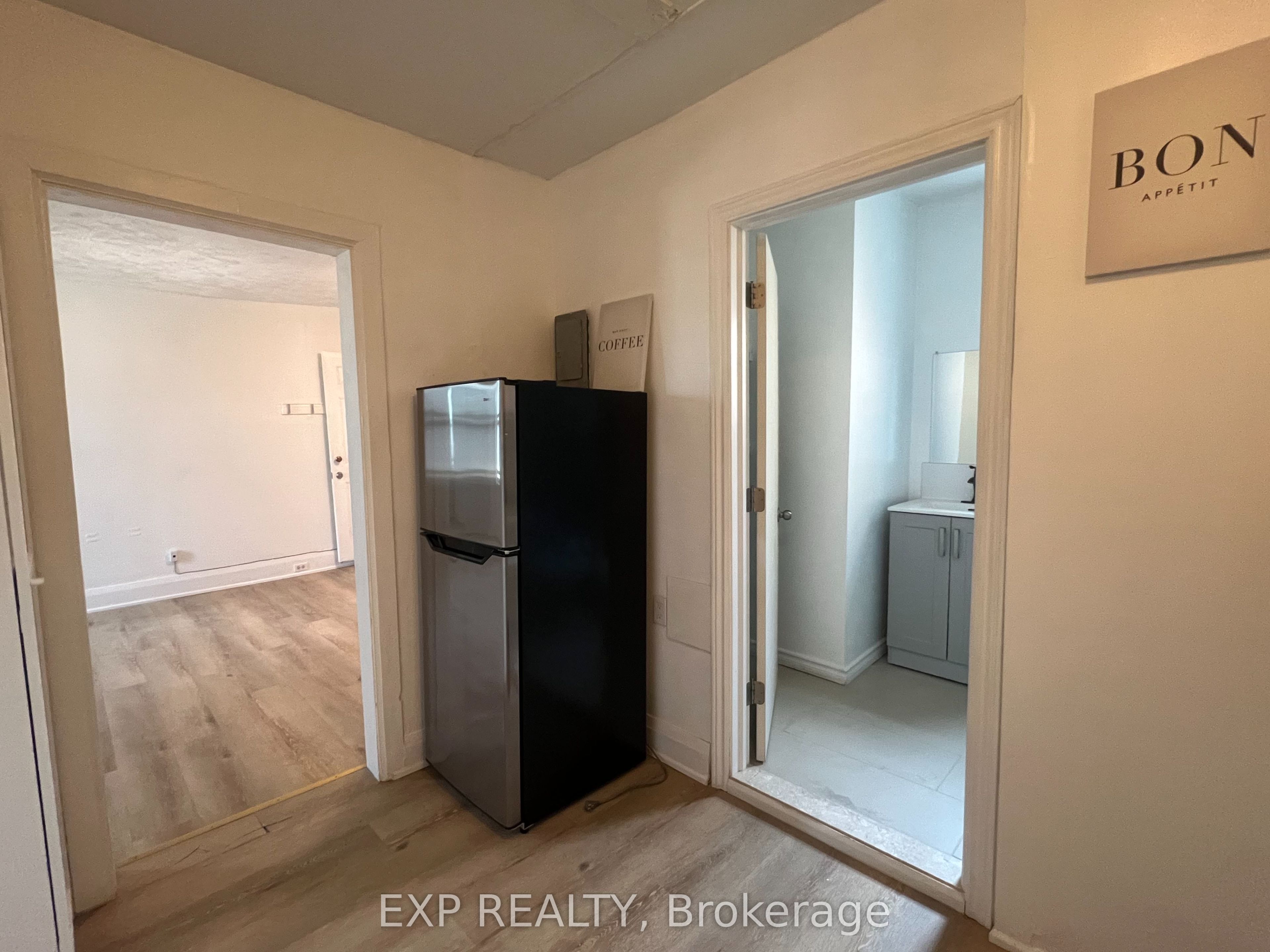 Unit 8 - 102 Greensides Avenue, Toronto 4