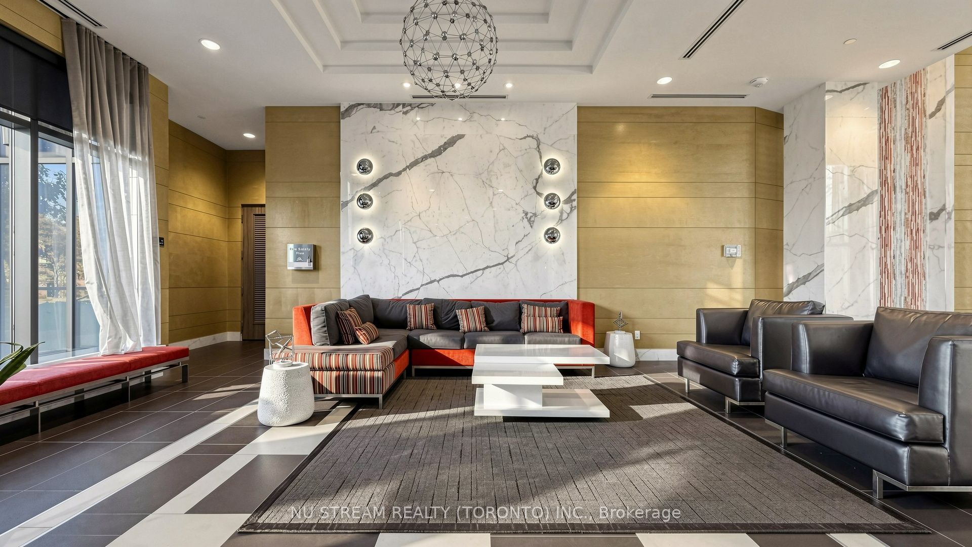 Unit 355 - 60 Ann O'reilly Road, North York 4