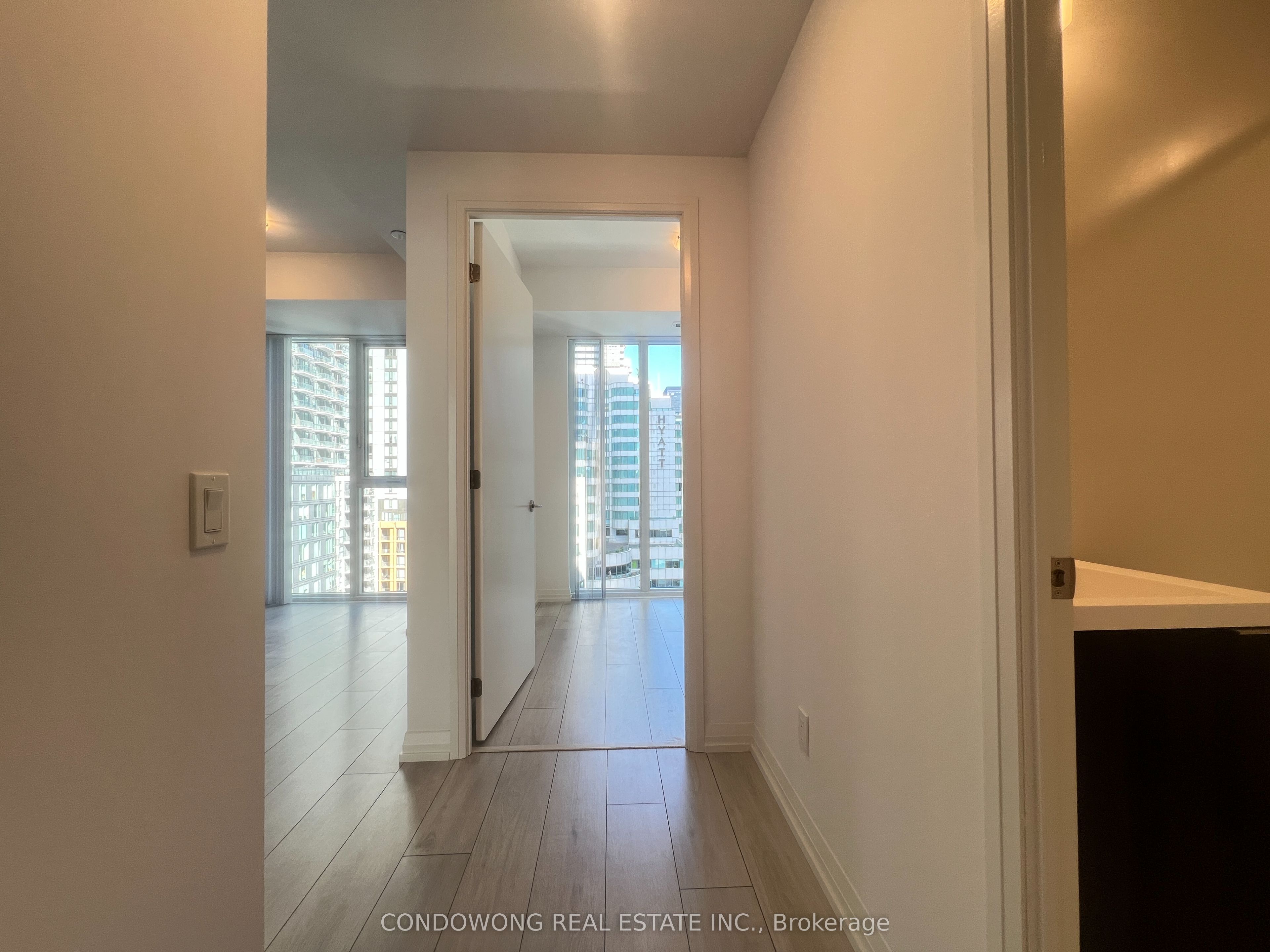 Unit 1606 - 400 King Street W, Toronto 5