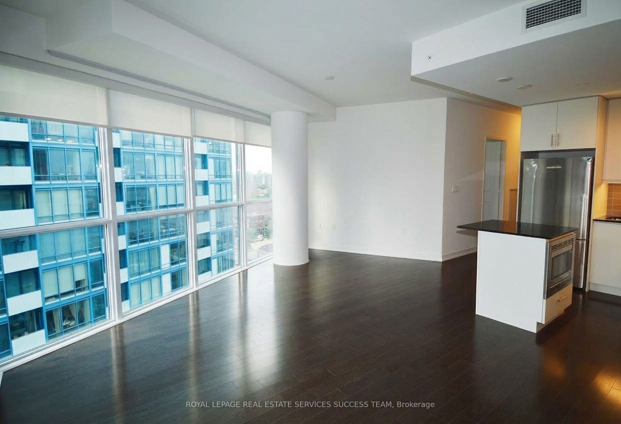 Unit 2004 - 1 The Esplanade, Toronto 2