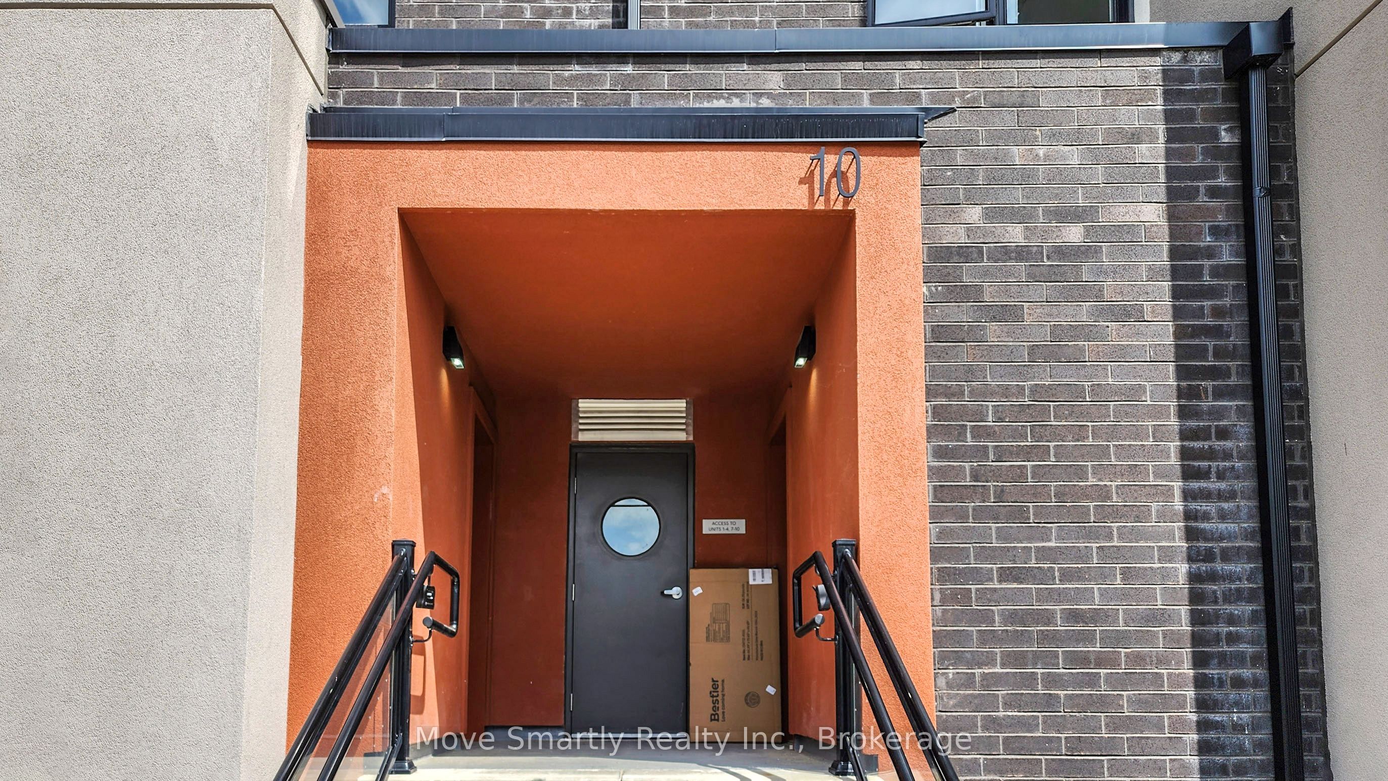 Unit 8 - 10 Marquette Avenue, North York 3