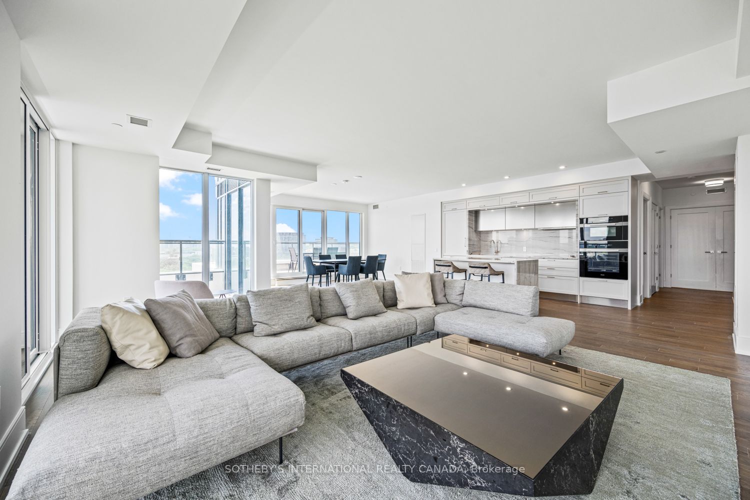Unit 1109 - 30 Inn on the Park Drive, North York 2