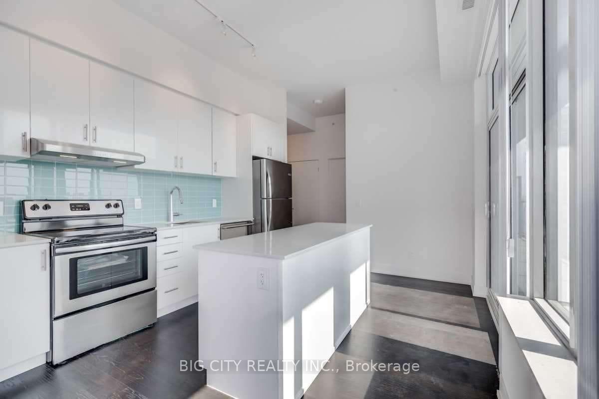 Unit Lph7 - 7 Kenaston Gardens, North York 3