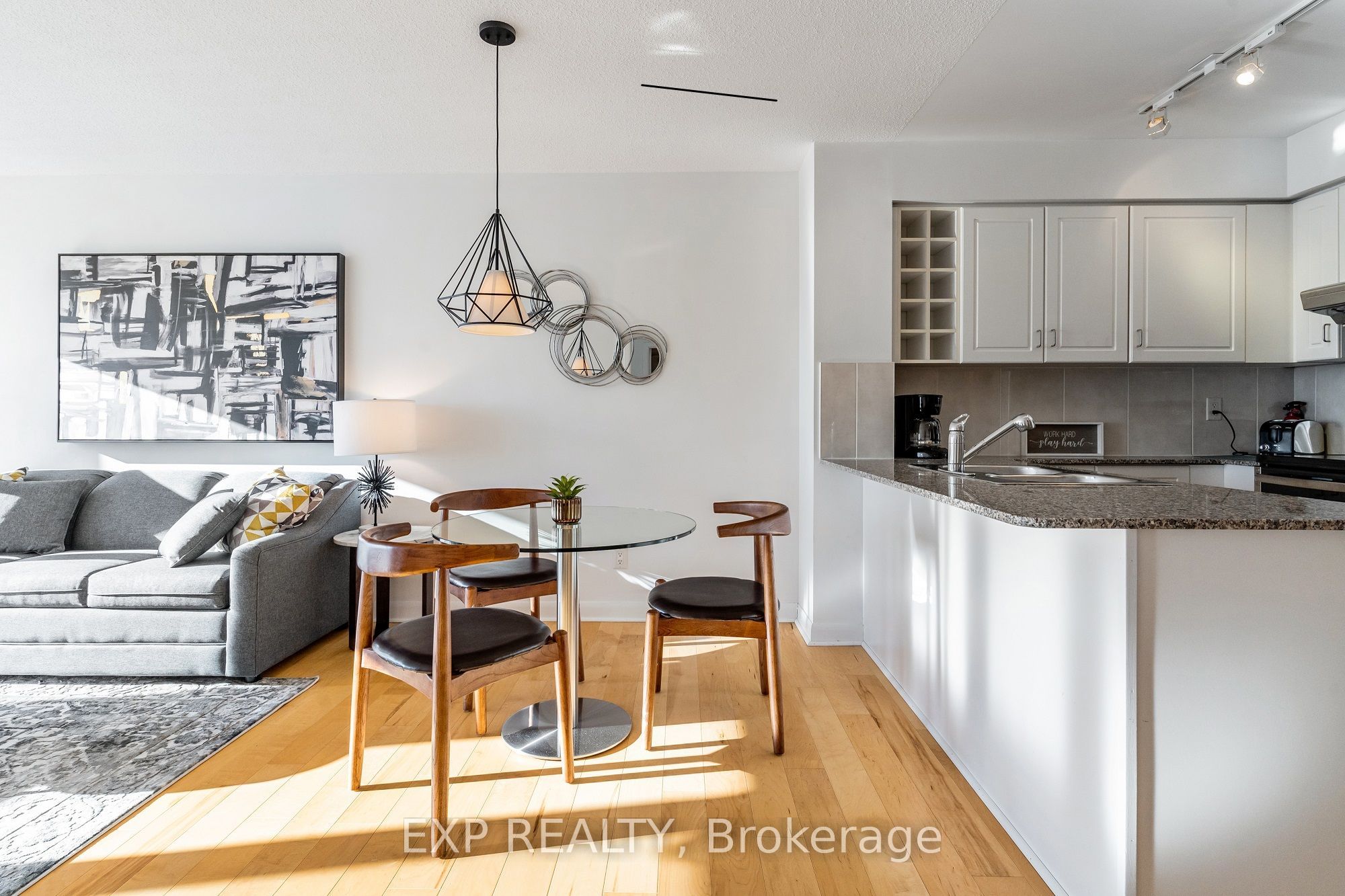 Unit 3205 - 210 Victoria Street, Toronto 4