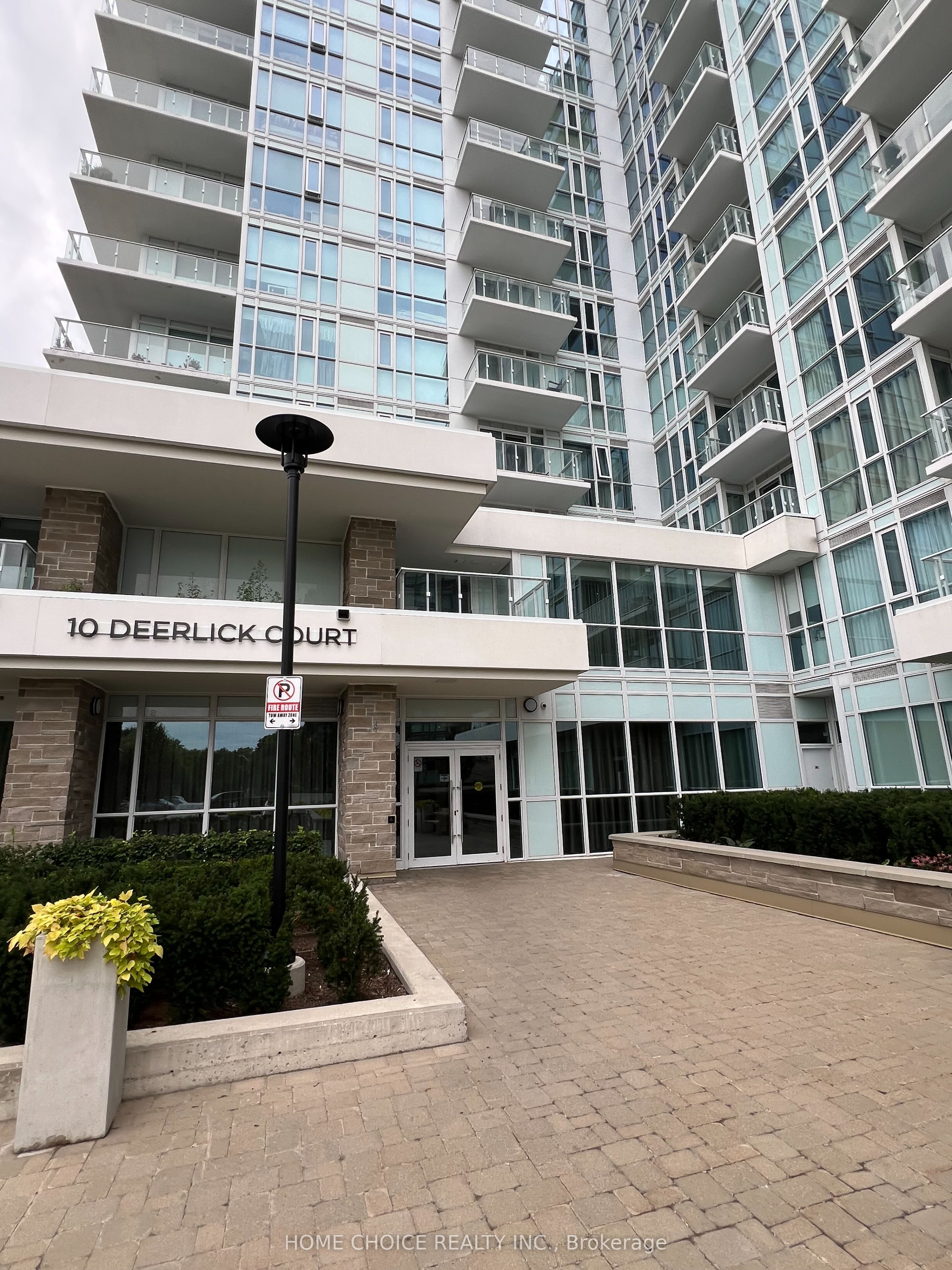 Unit 1910 - 10 Deerlick Court, North York 2