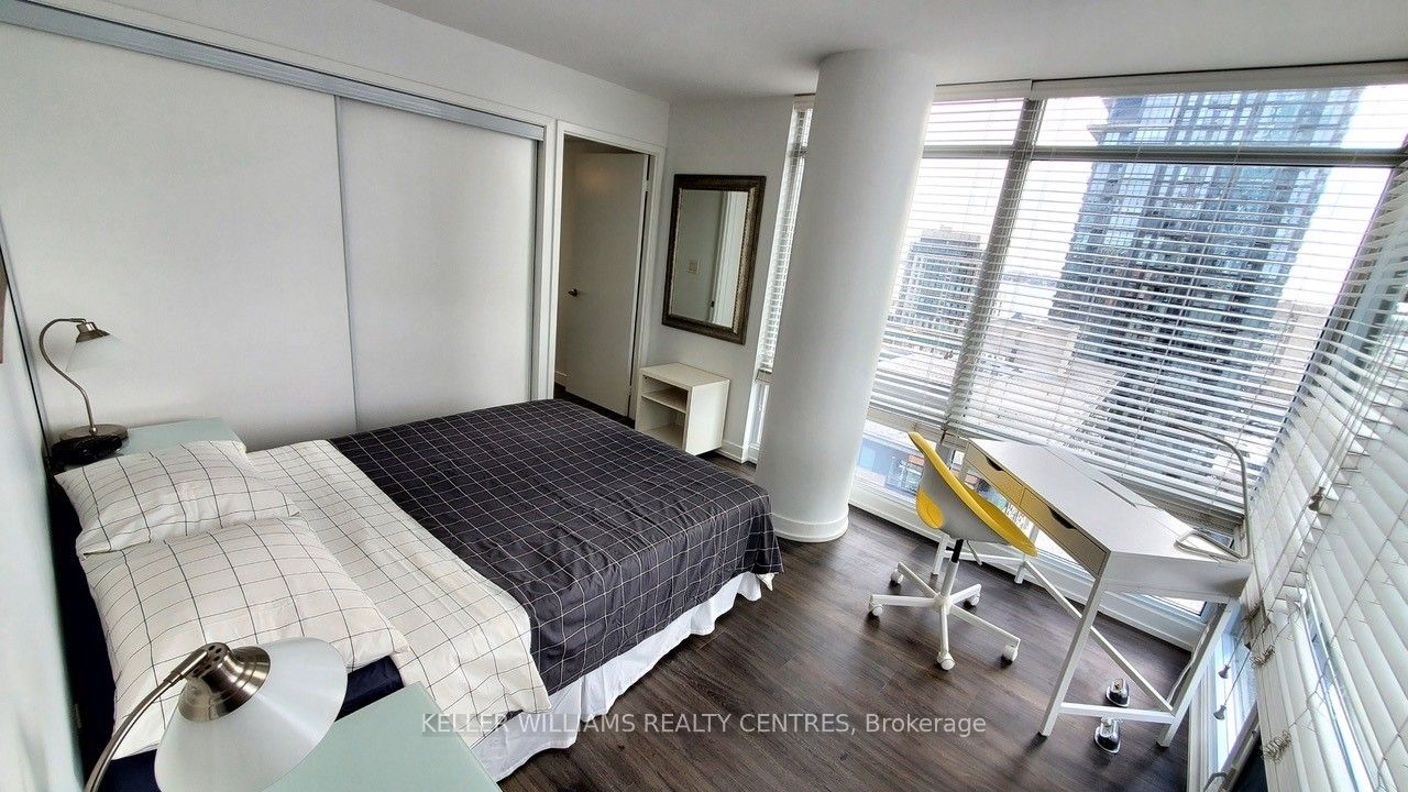 Unit 1220 - 4 K Spadina Avenue E, Toronto 4