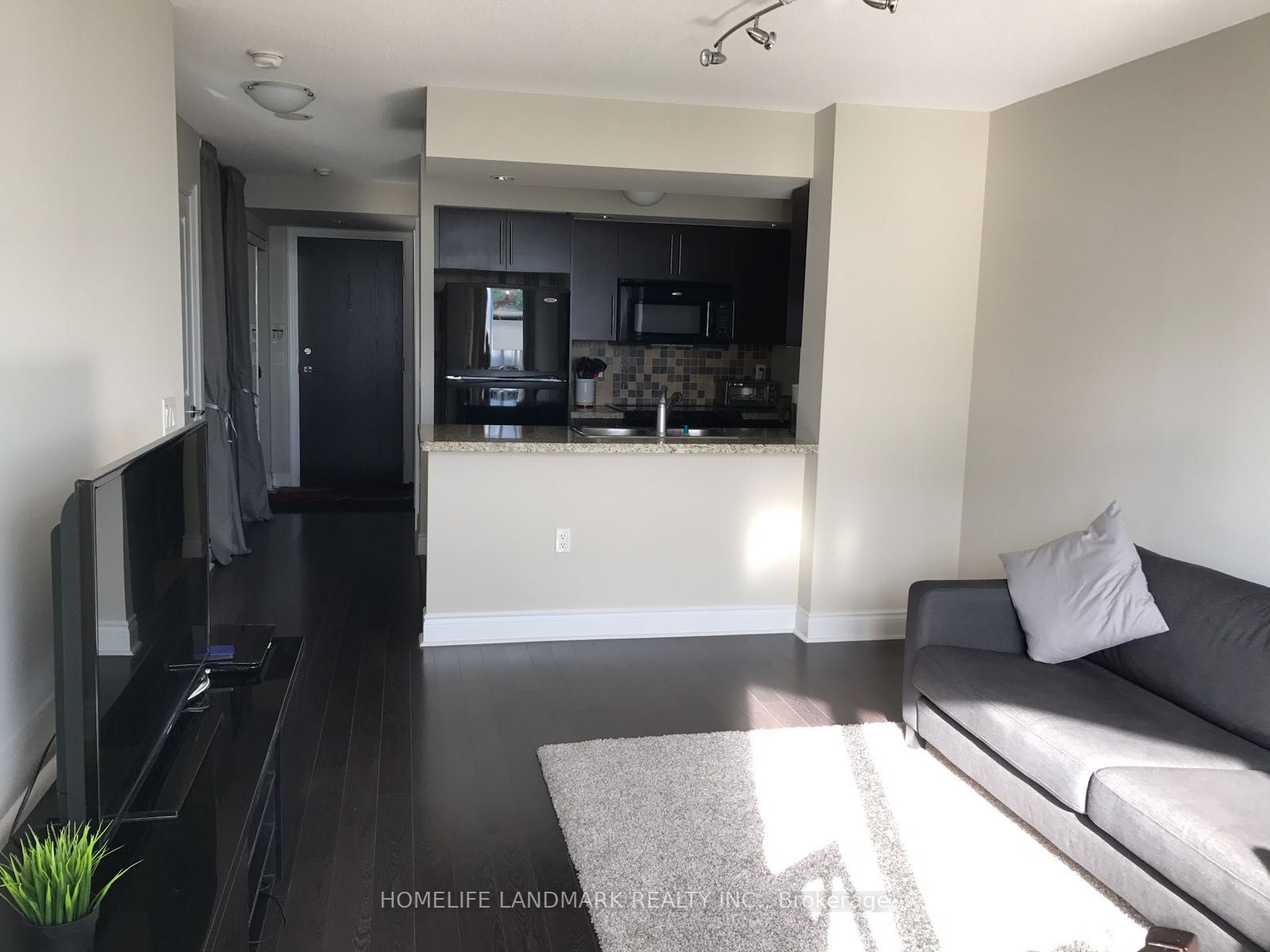 Unit 1628 - 500 Doris Avenue, North York 5
