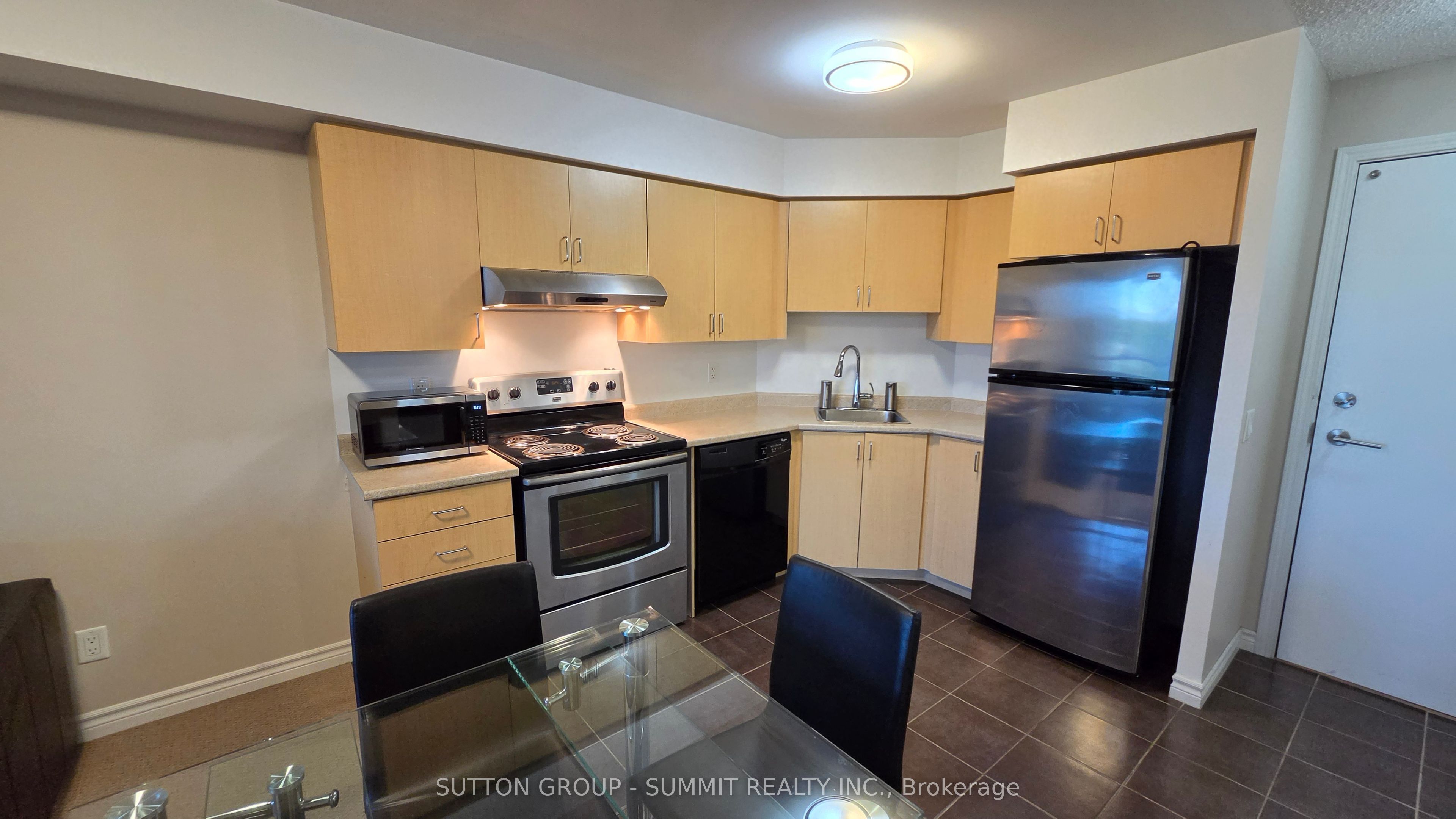 Unit 409 - 35 Saranac Boulevard, North York 5