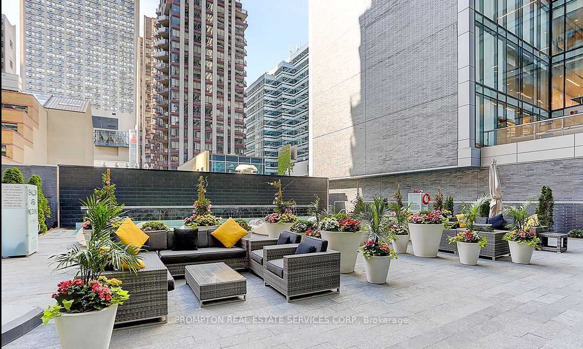 Unit 607 - 42 Charles Street, Toronto 4