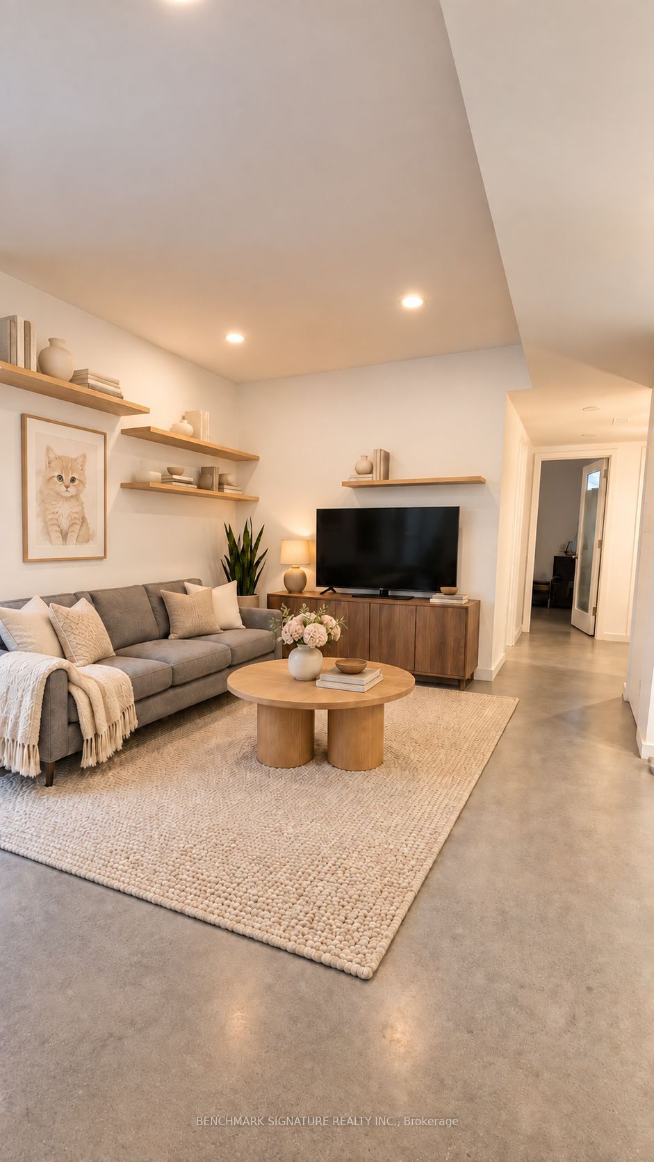 Unit Lower - 301 Euclid Avenue, Toronto 5