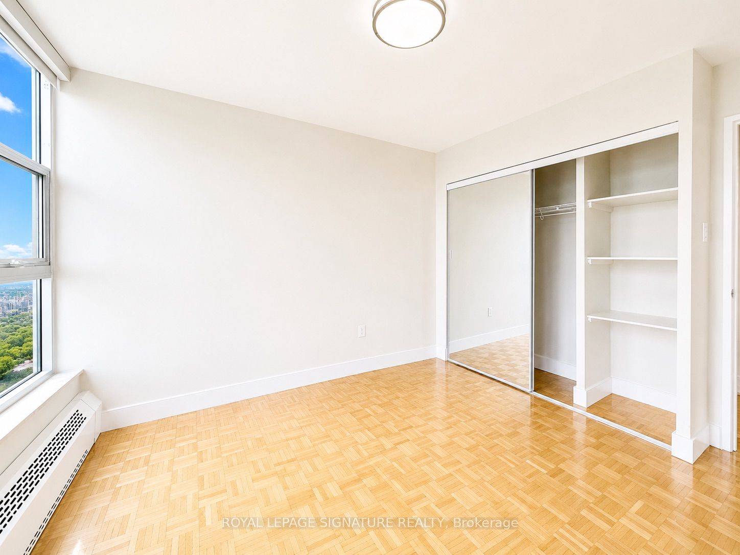 Unit 410 - 666 Spadina Avenue, Toronto 3