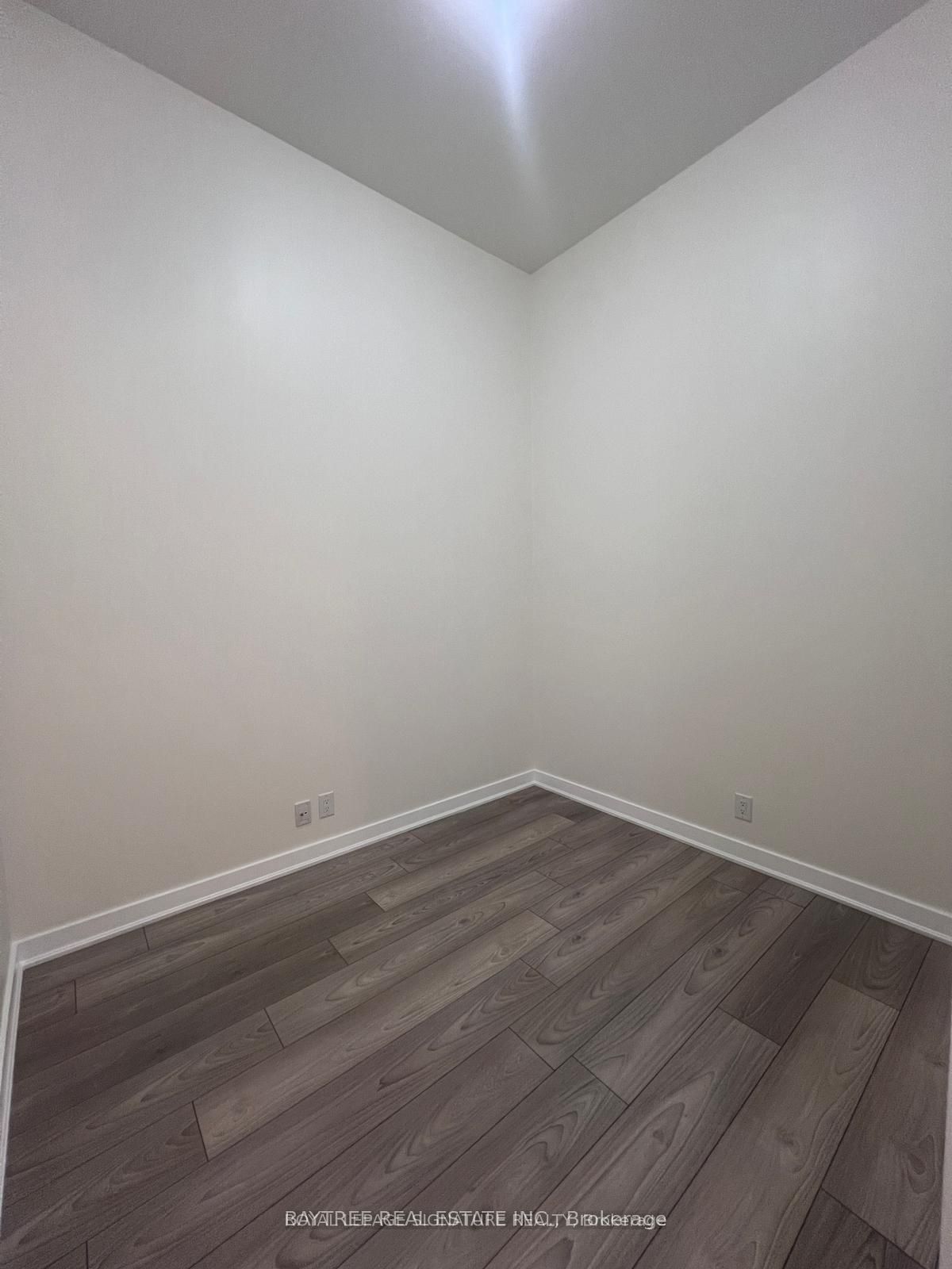 Unit 904 - 120 Parliament Street, Toronto 5
