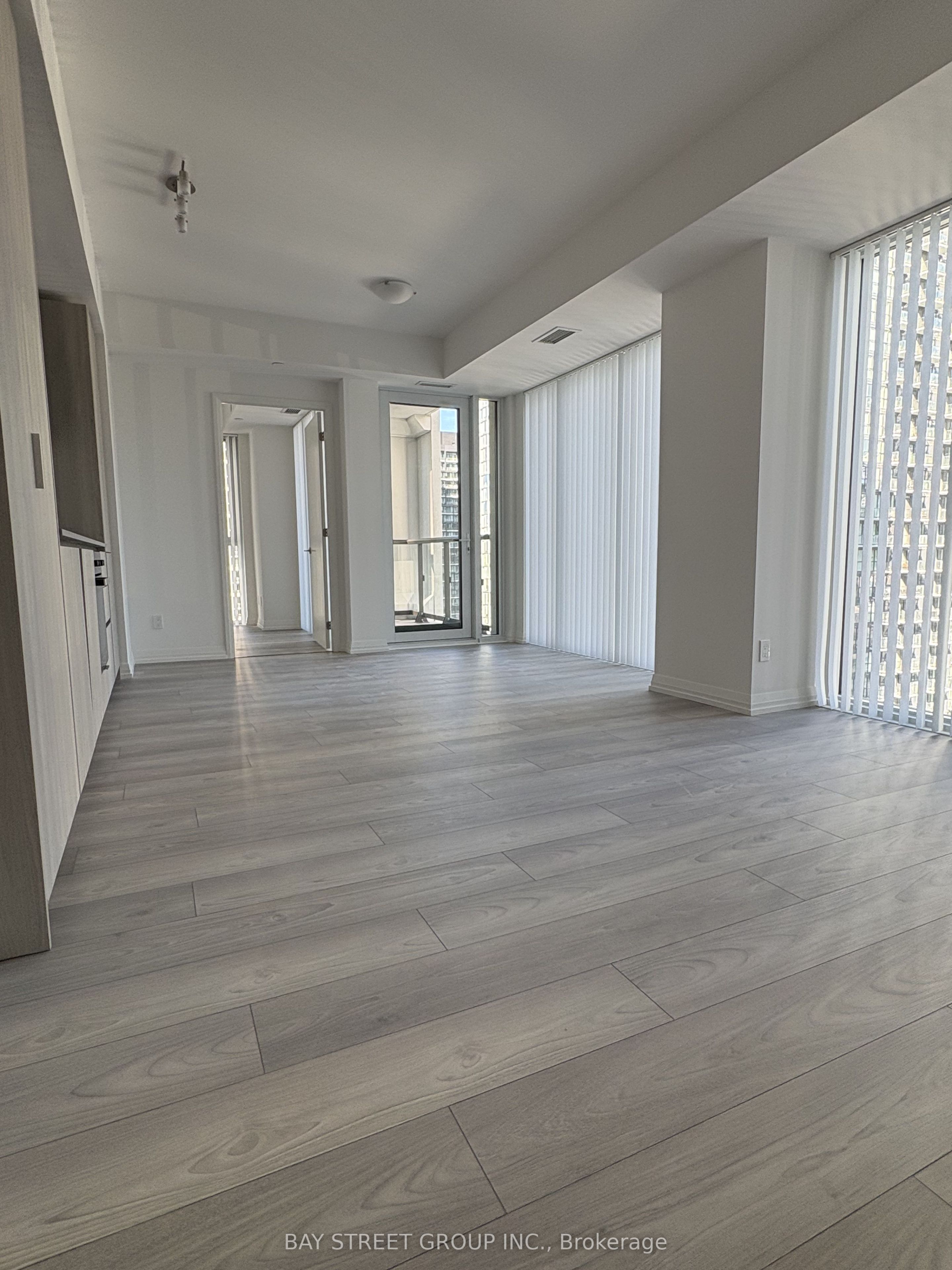 Unit 2806 - 400 King Street W, Toronto 4