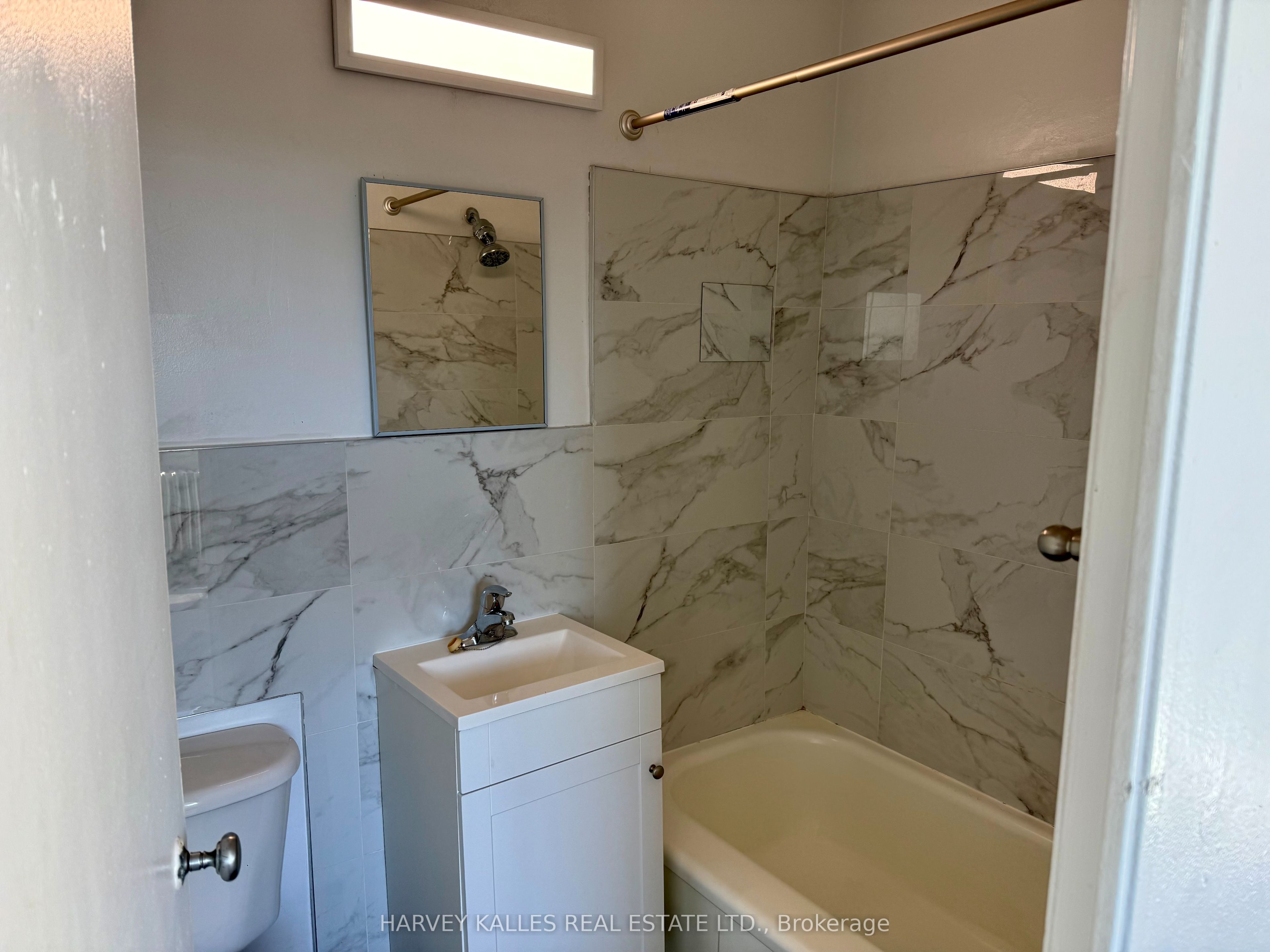 Unit 311 - 1582 Bathurst Street, Toronto 4