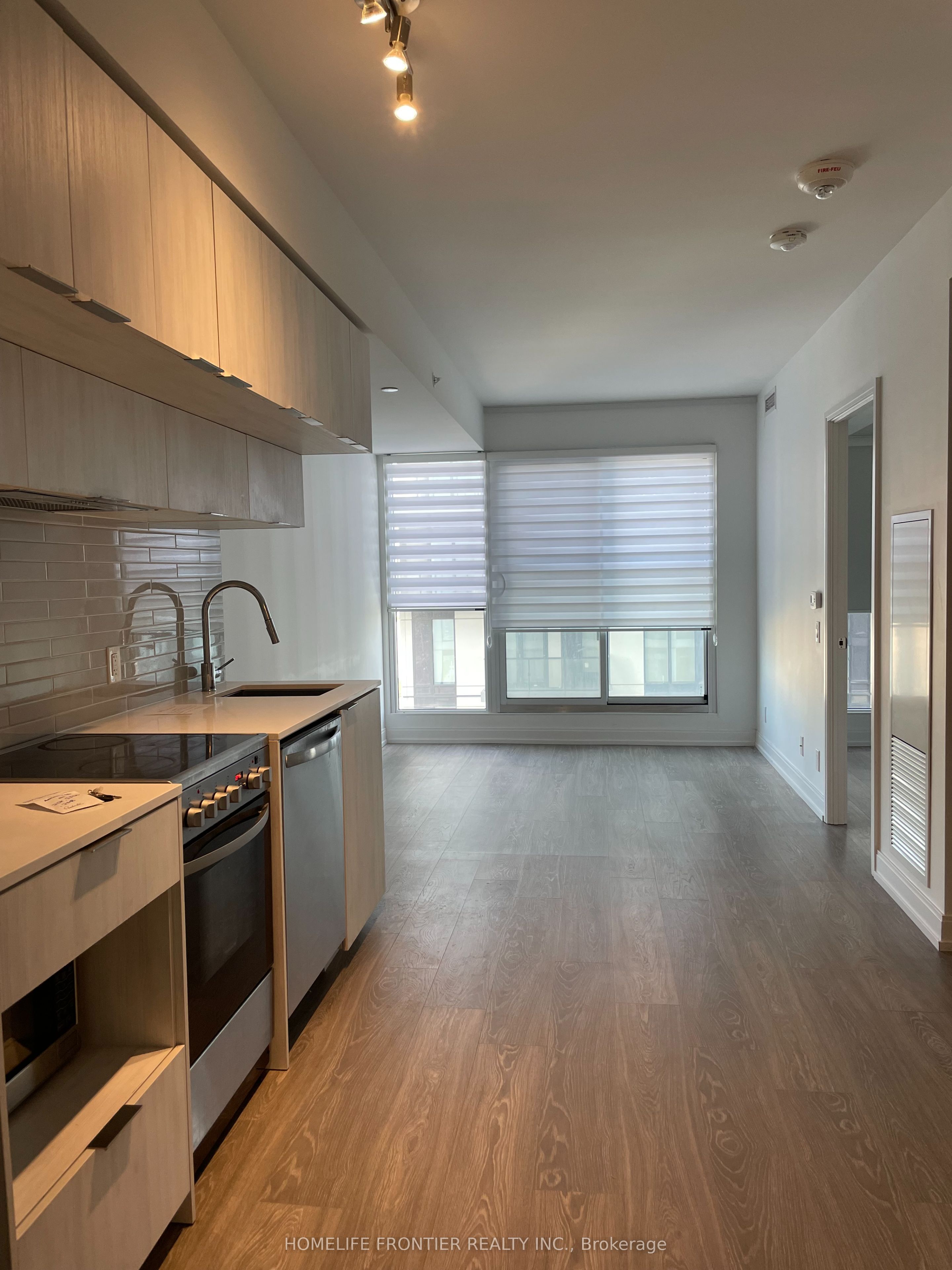 Unit 3212 - 181 Dundas Street E, Toronto 2