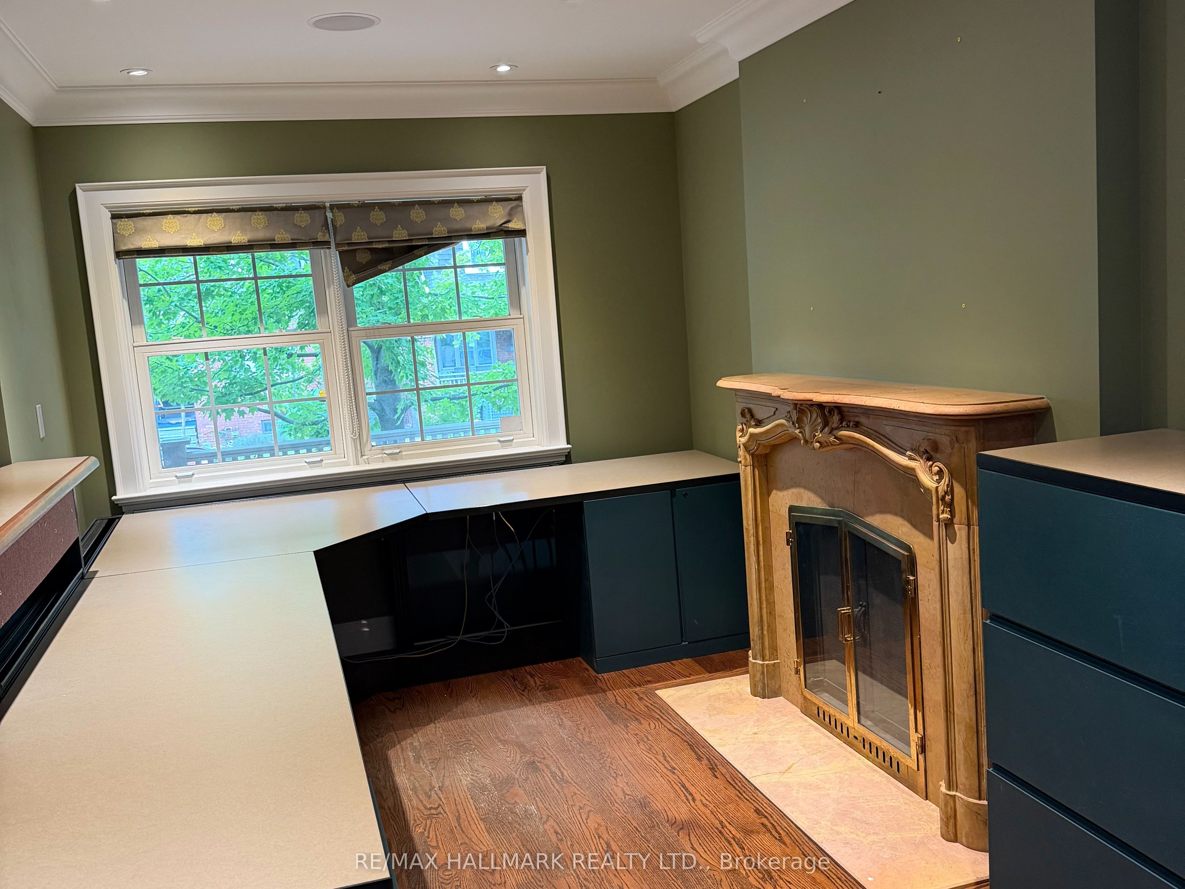 33 Hillsdale Avenue W, Toronto 5