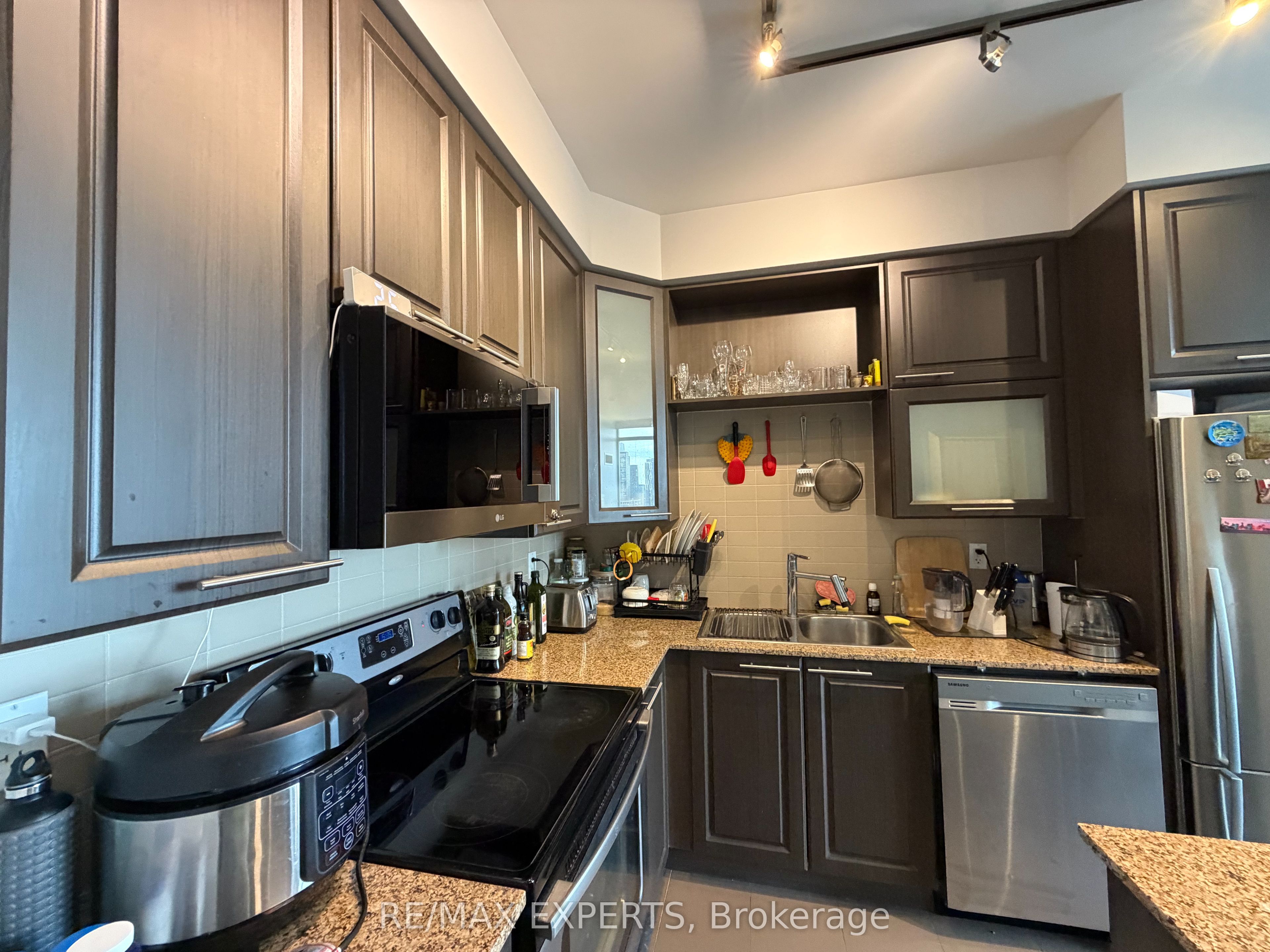 Unit 2004 - 500 Sherbourne Street, Toronto 4