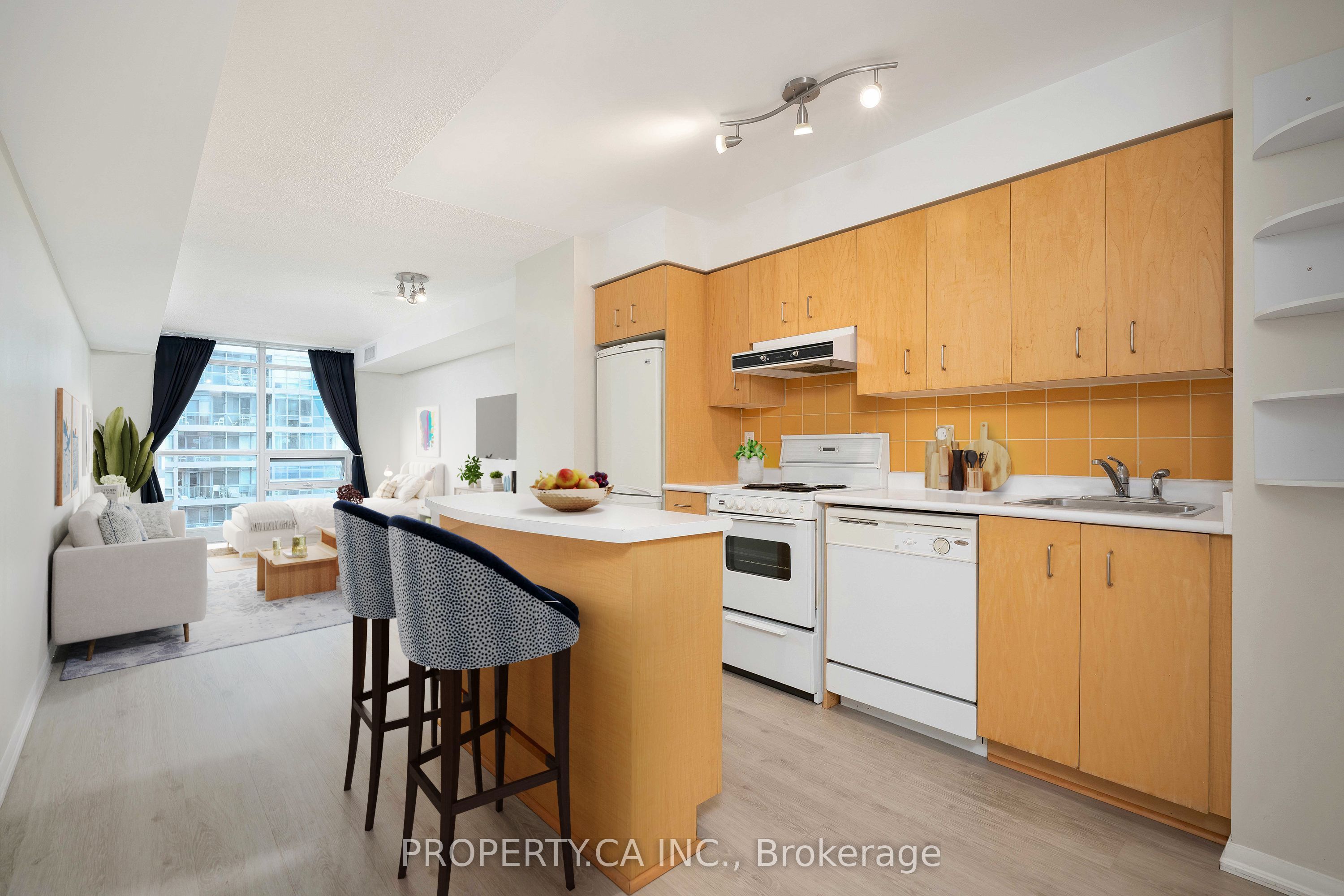 Unit 622 - 219 Fort York Boulevard, Toronto 5