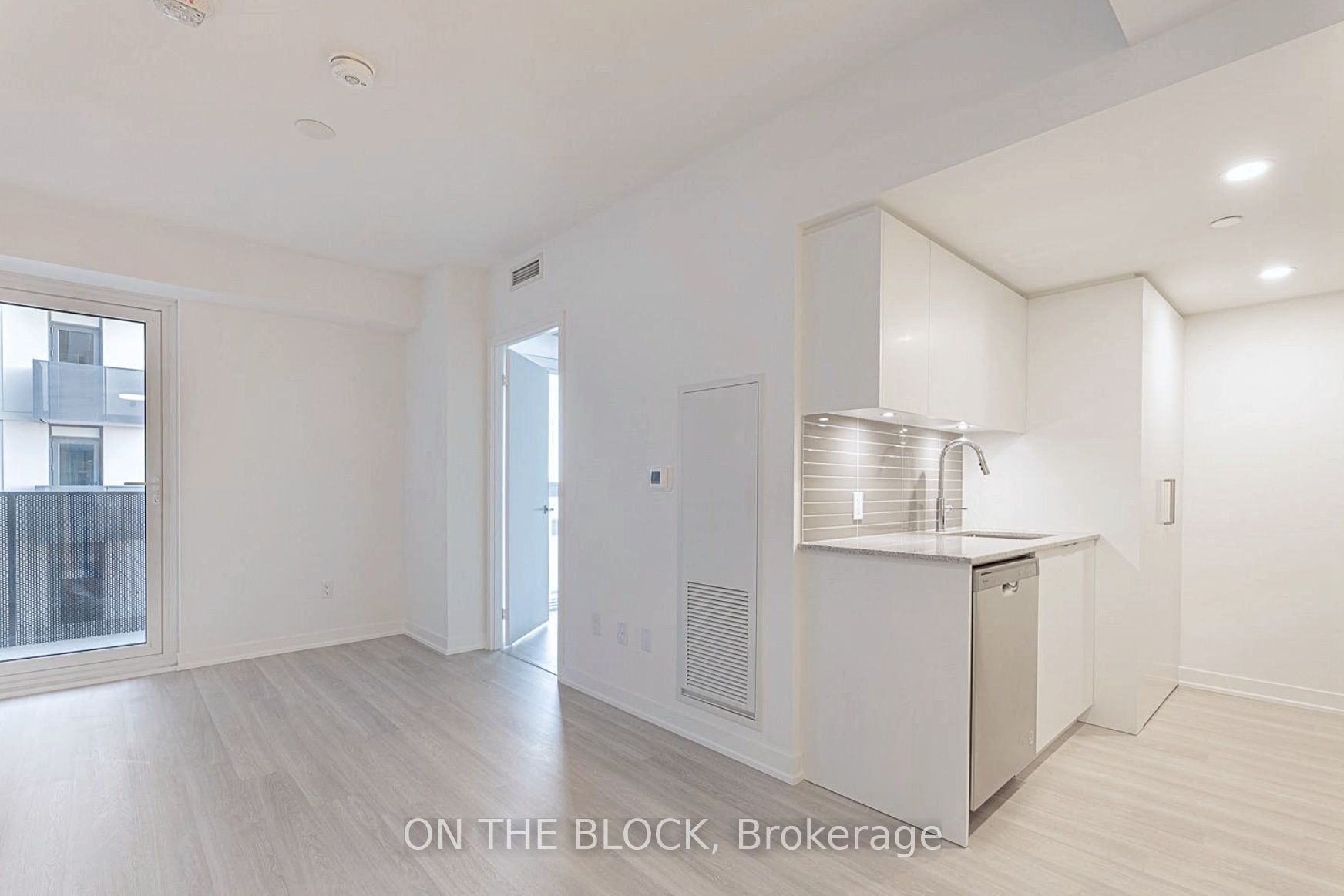 Unit 620 - 500 Wilson Avenue, North York 3