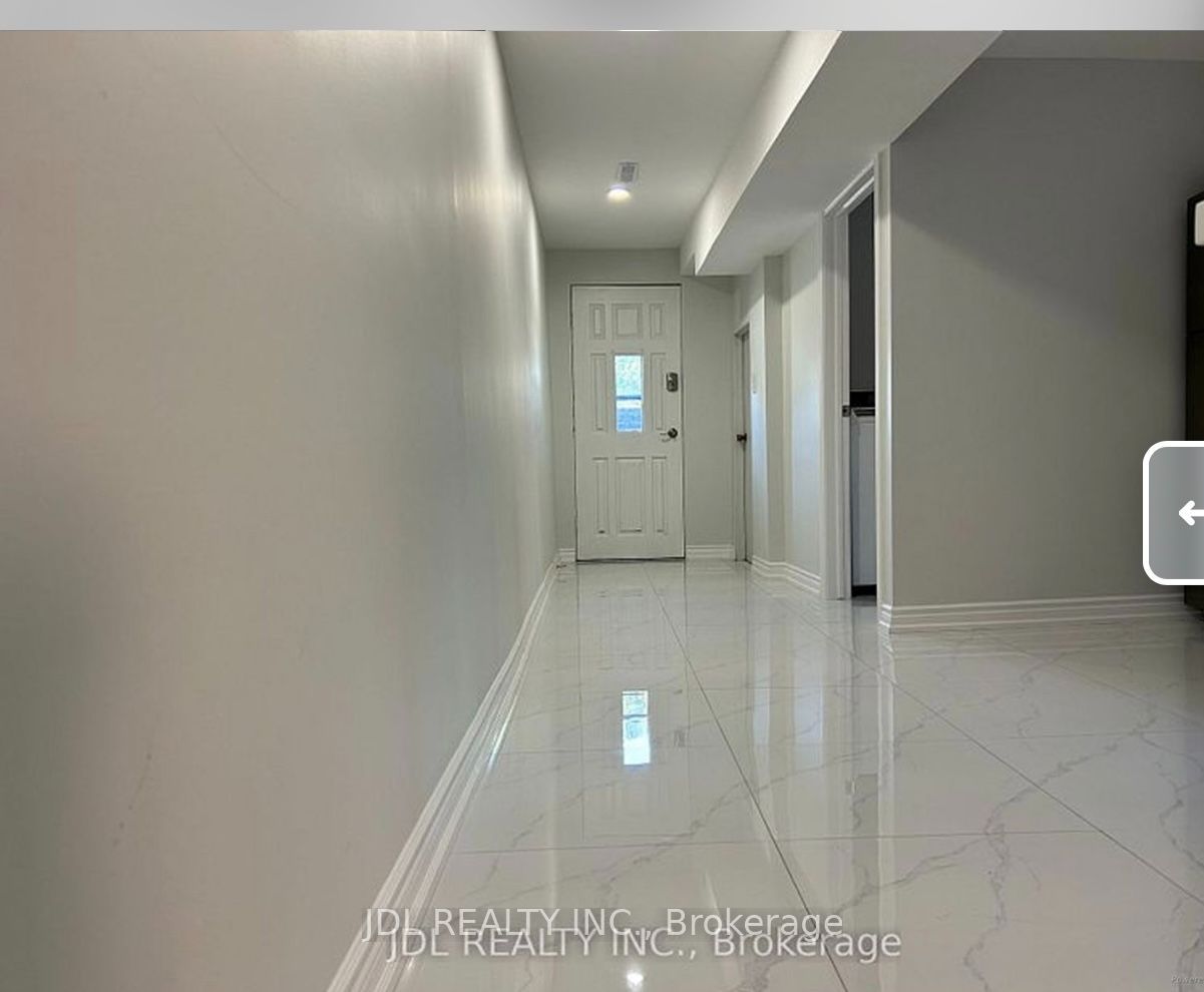 Unit One Bedroom bsmt - 13 Pawnee Ave Avenue, North York 3