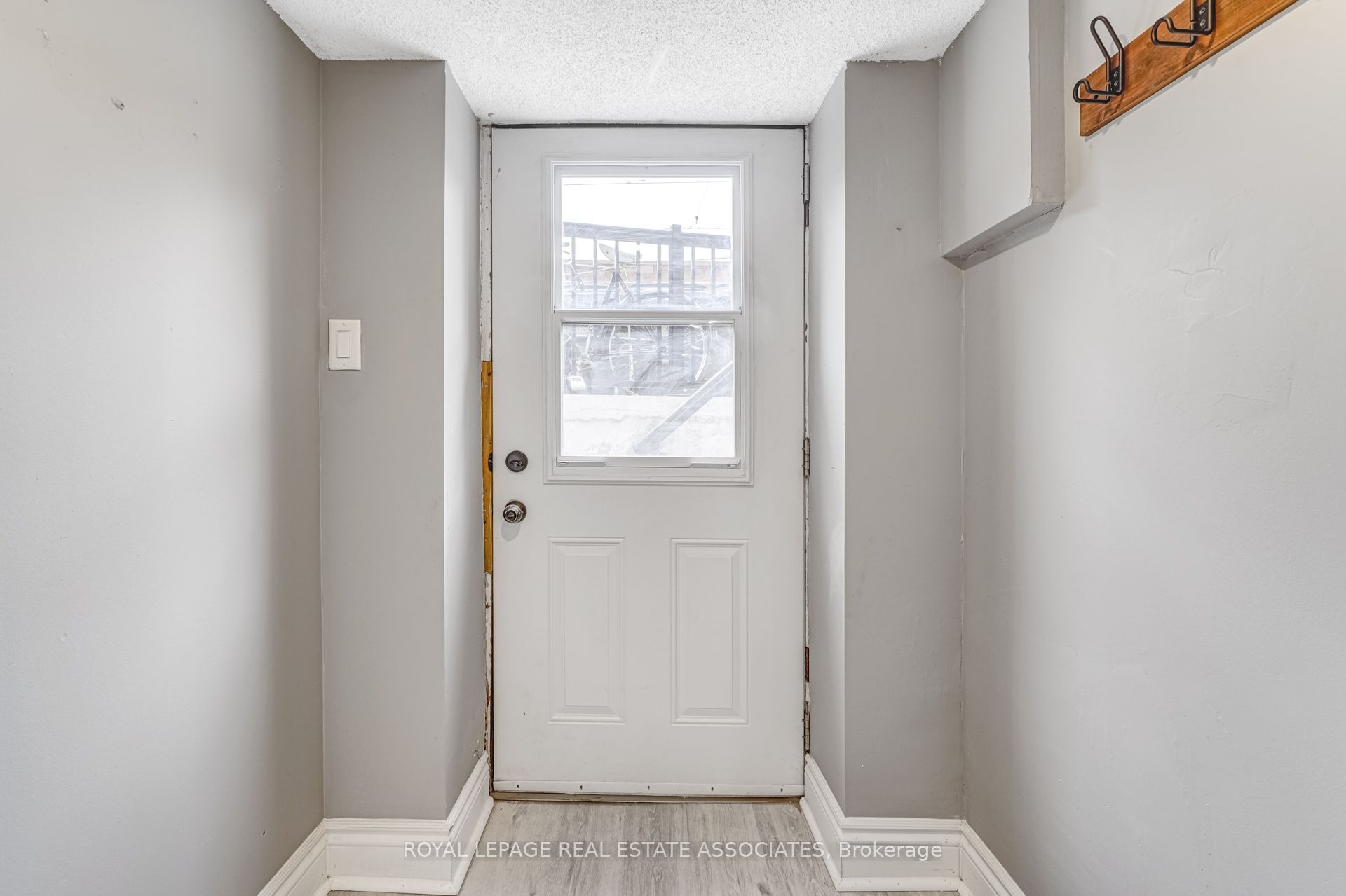 Unit 3 - 274 Ossington Avenue, Toronto 4