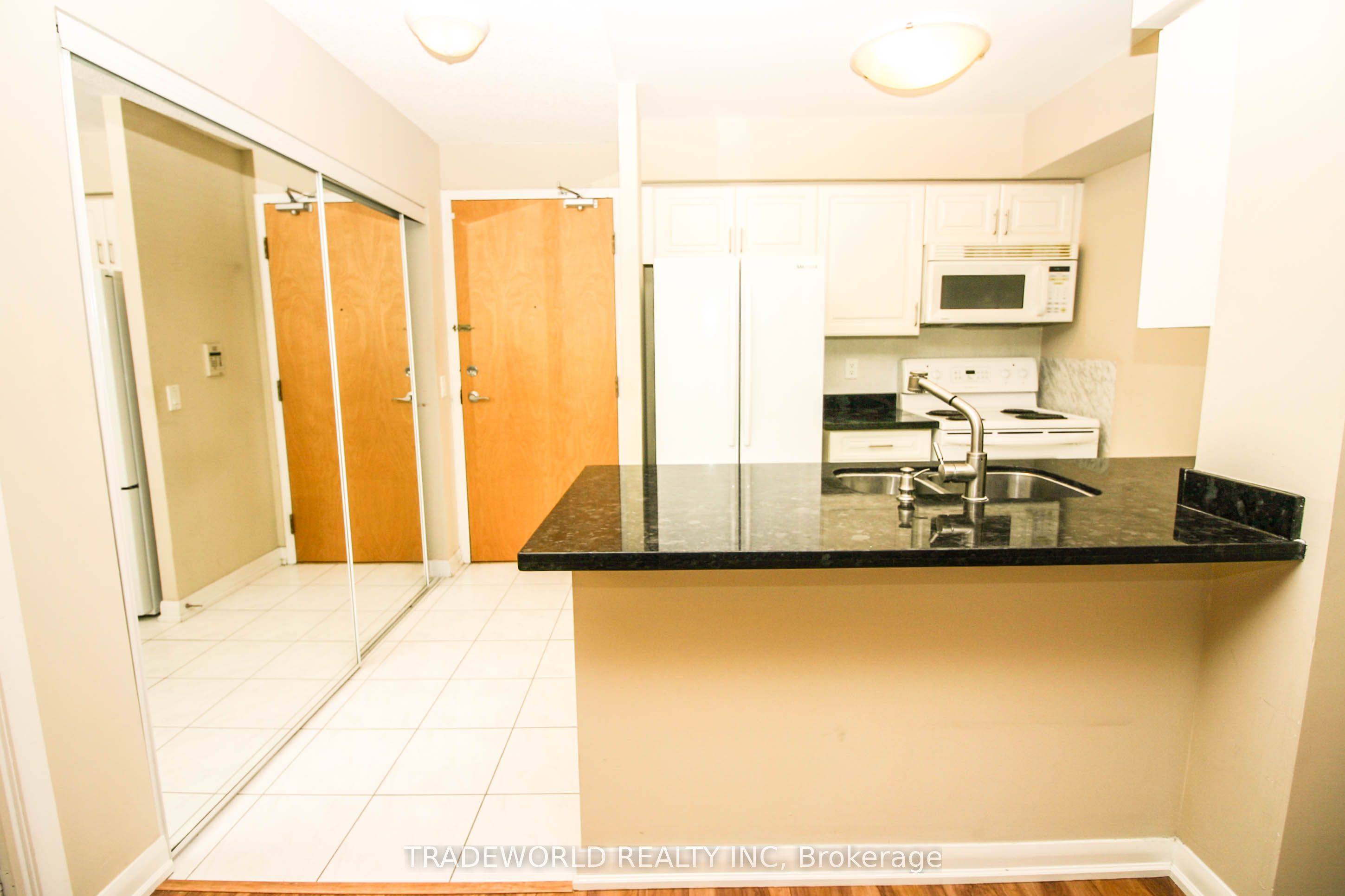 Unit 3212 - 4968 Yonge Street, North York 2