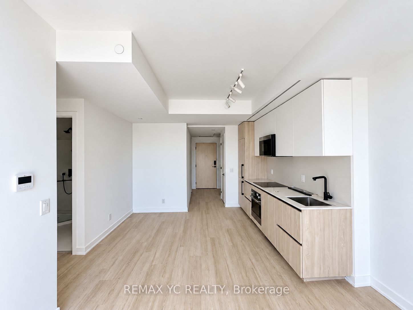 Unit 308 - 699 Sheppard Avenue E, North York 2
