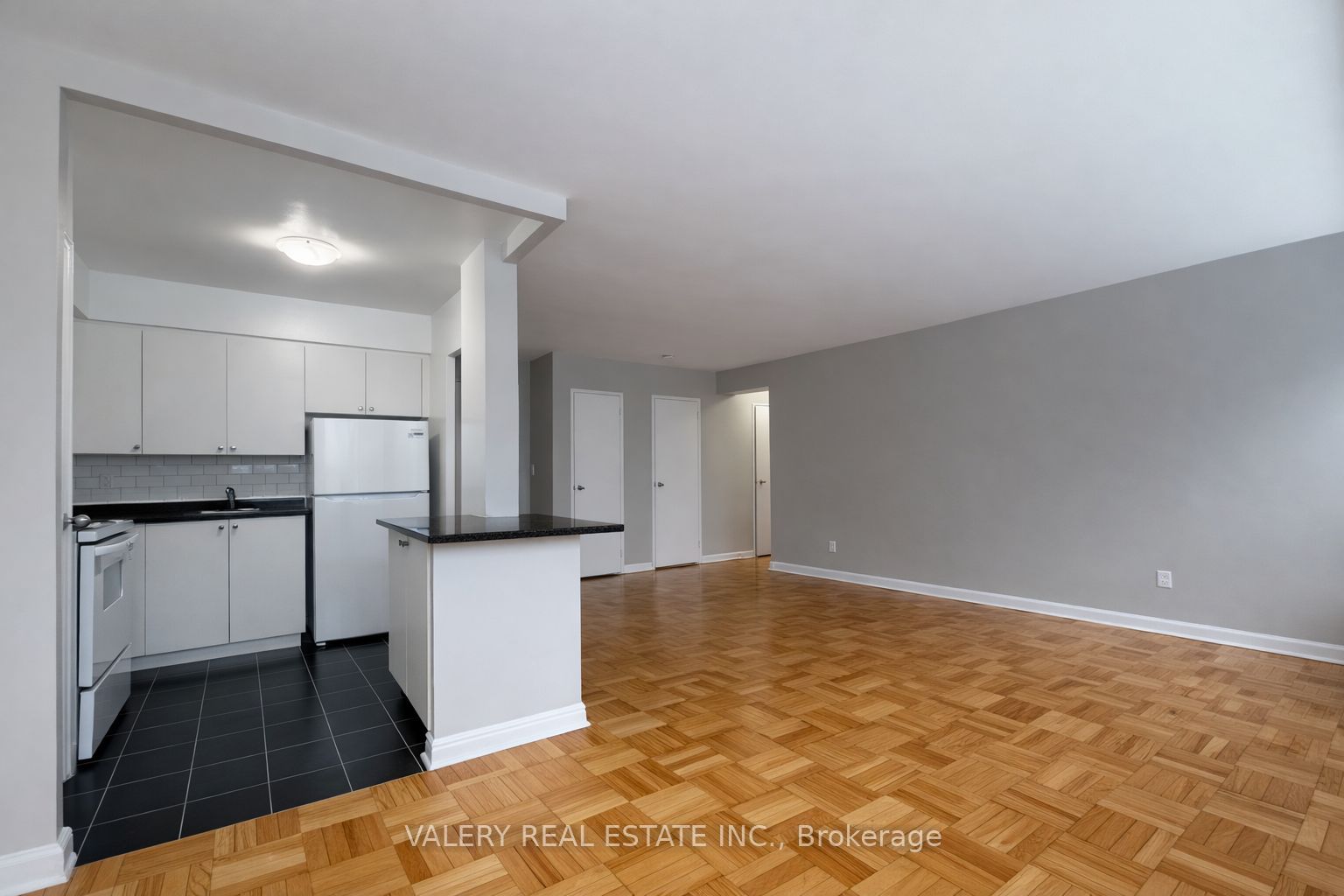Unit 207 - 42 Thorncliffe Park Drive, Toronto 3