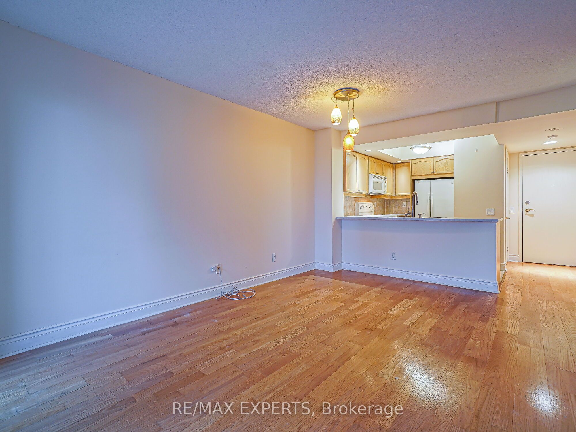 Unit 523 - 15 Northtown Way, North York 5