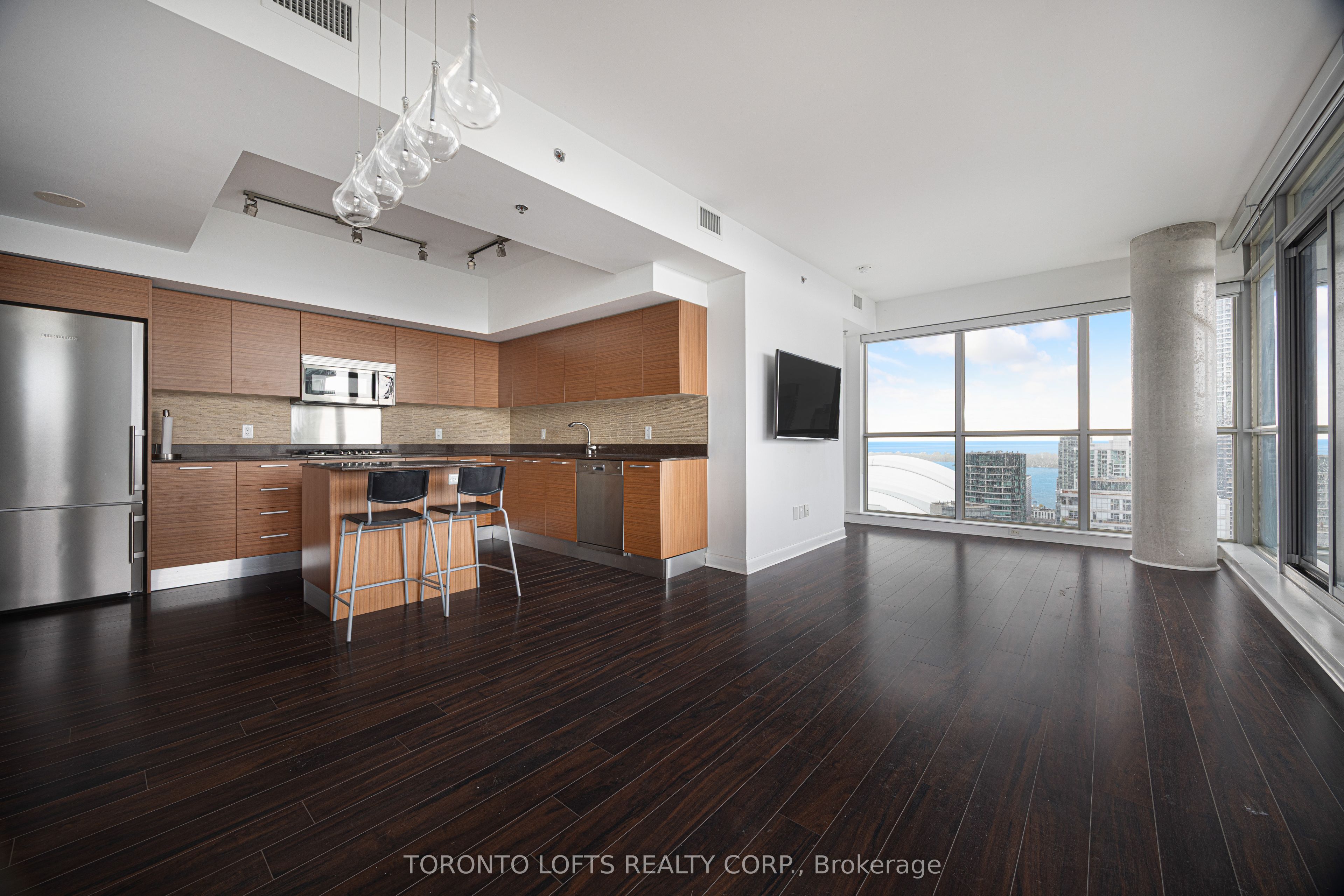 Unit 3302 - 375 King Street W, Toronto 5