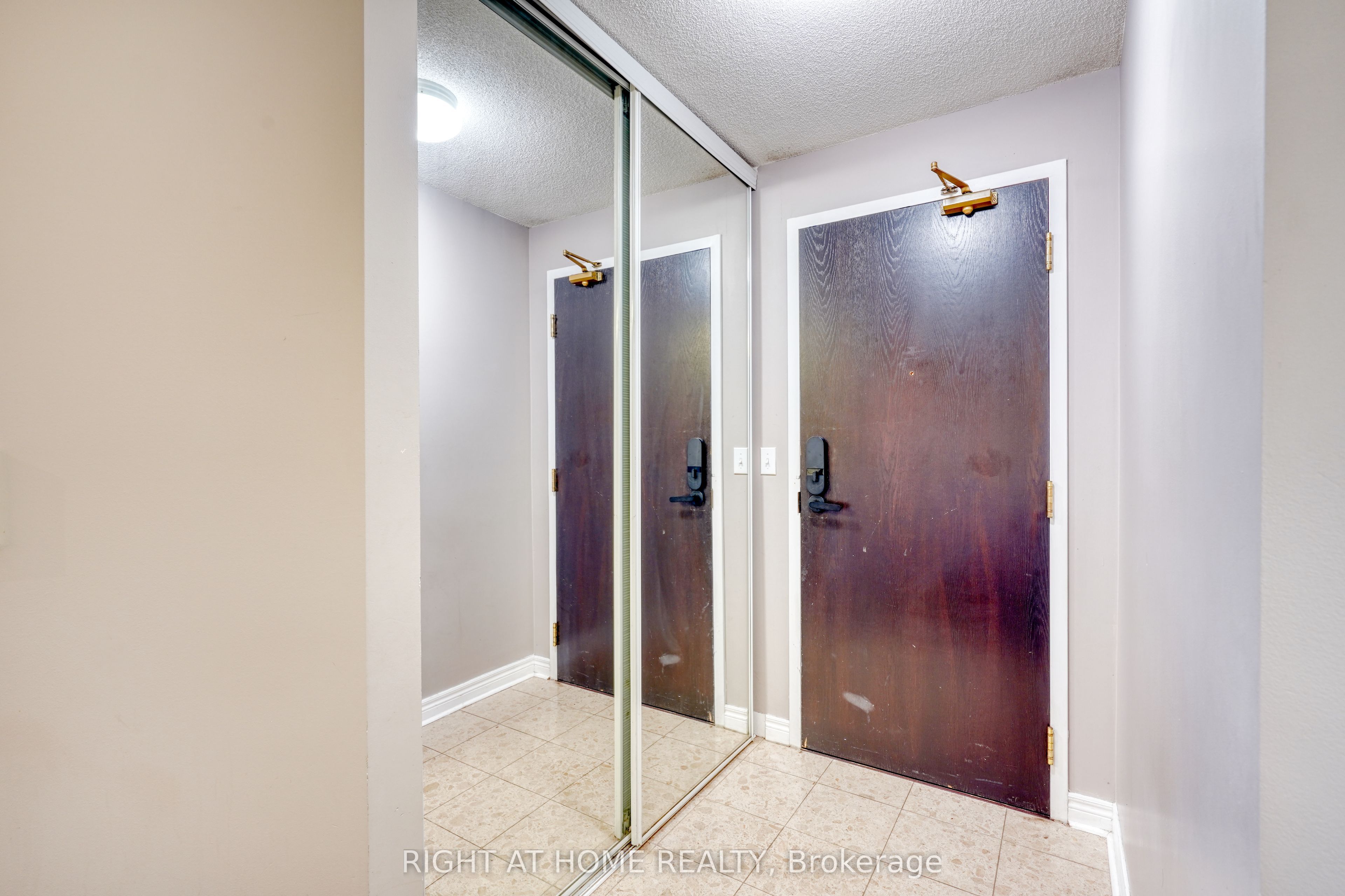 Unit 2501 - 23 Hollywood Avenue, North York 3