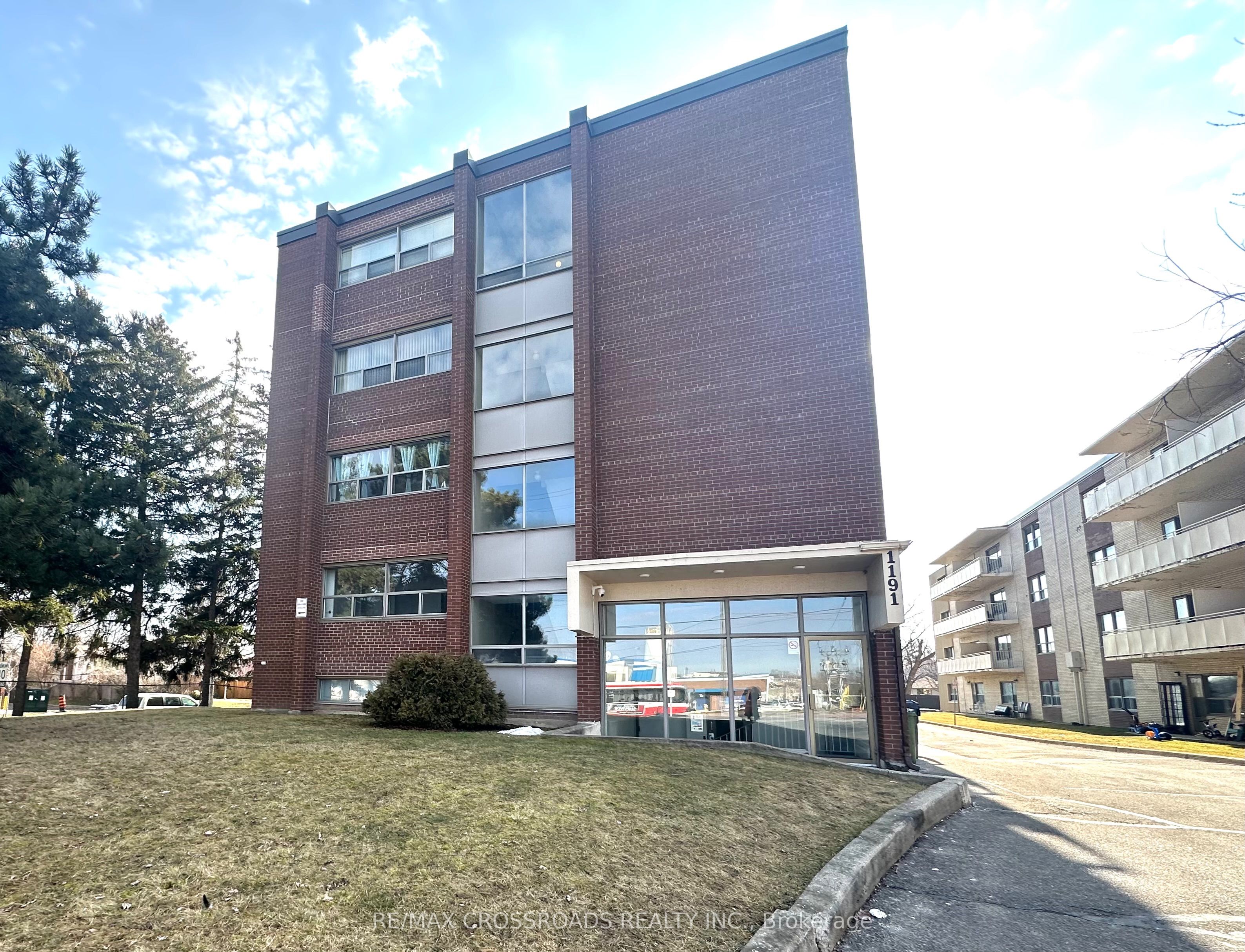 Unit 204 - 1191 Ellesmere Road, Scarborough 1