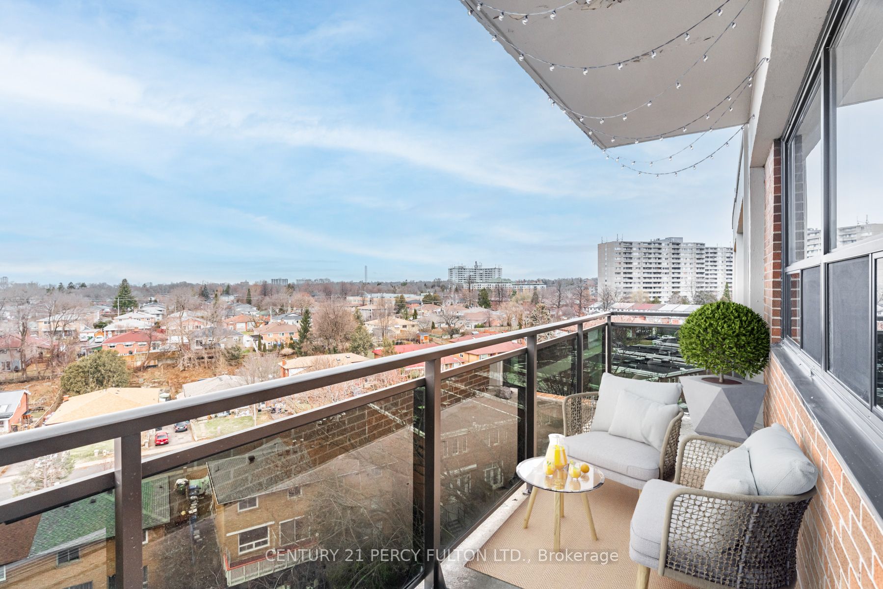 Unit 504 - 8 Park Vista Drive, Toronto 4