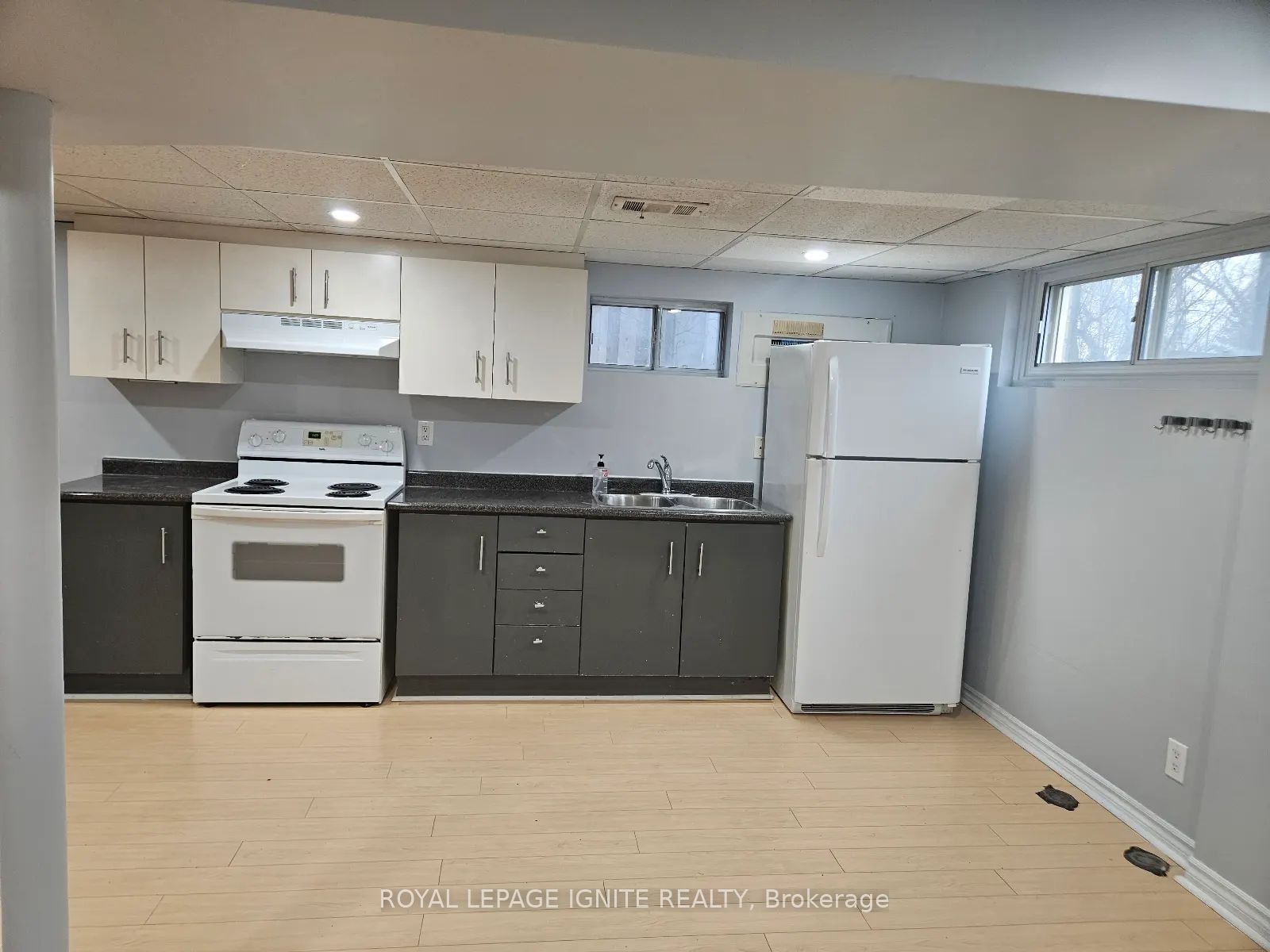 Unit Bsmnt - 31 Benfrisco Crescent, Scarborough 5