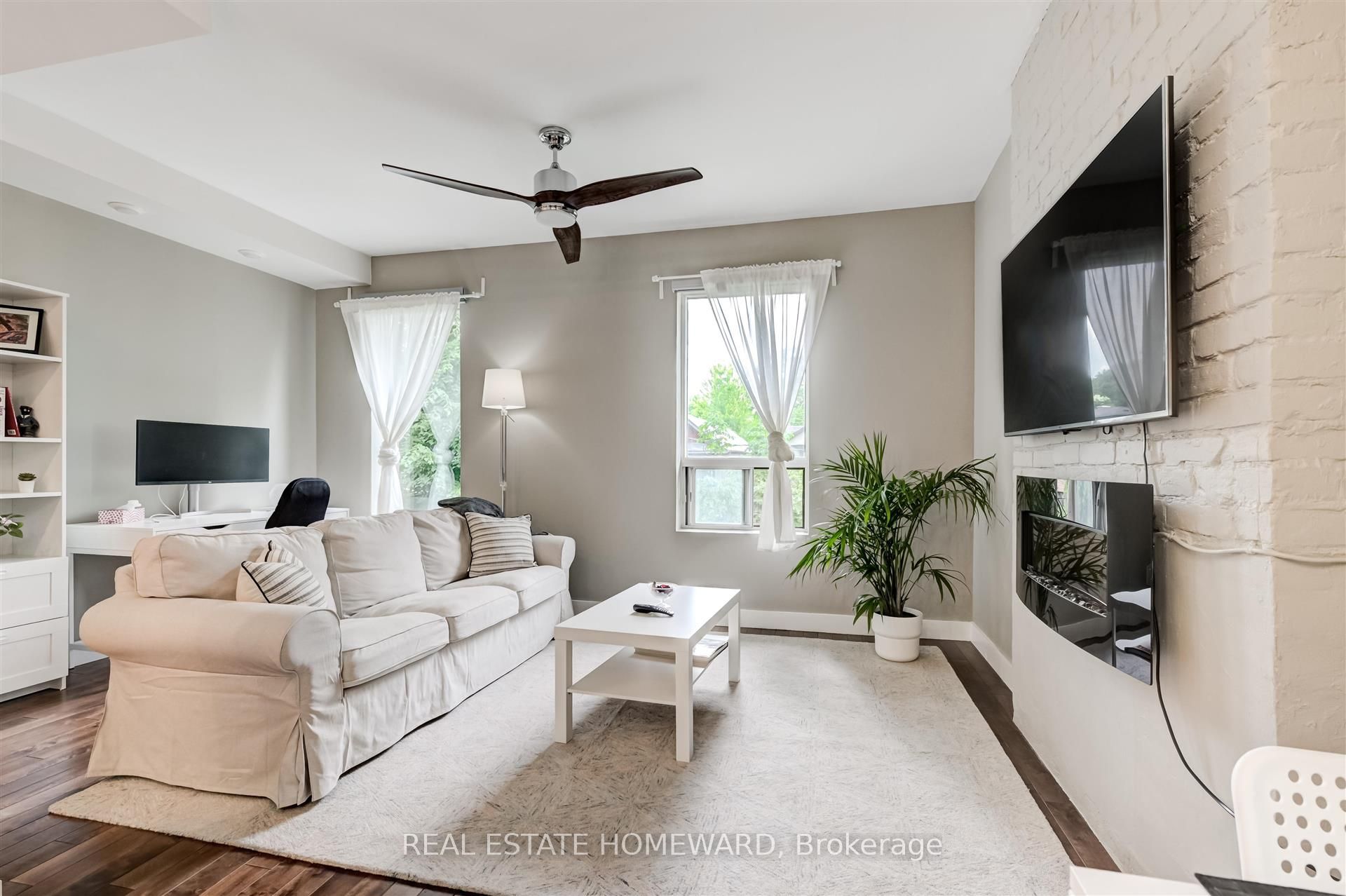 Unit upper - 14 Ashdale Avenue, Toronto 5