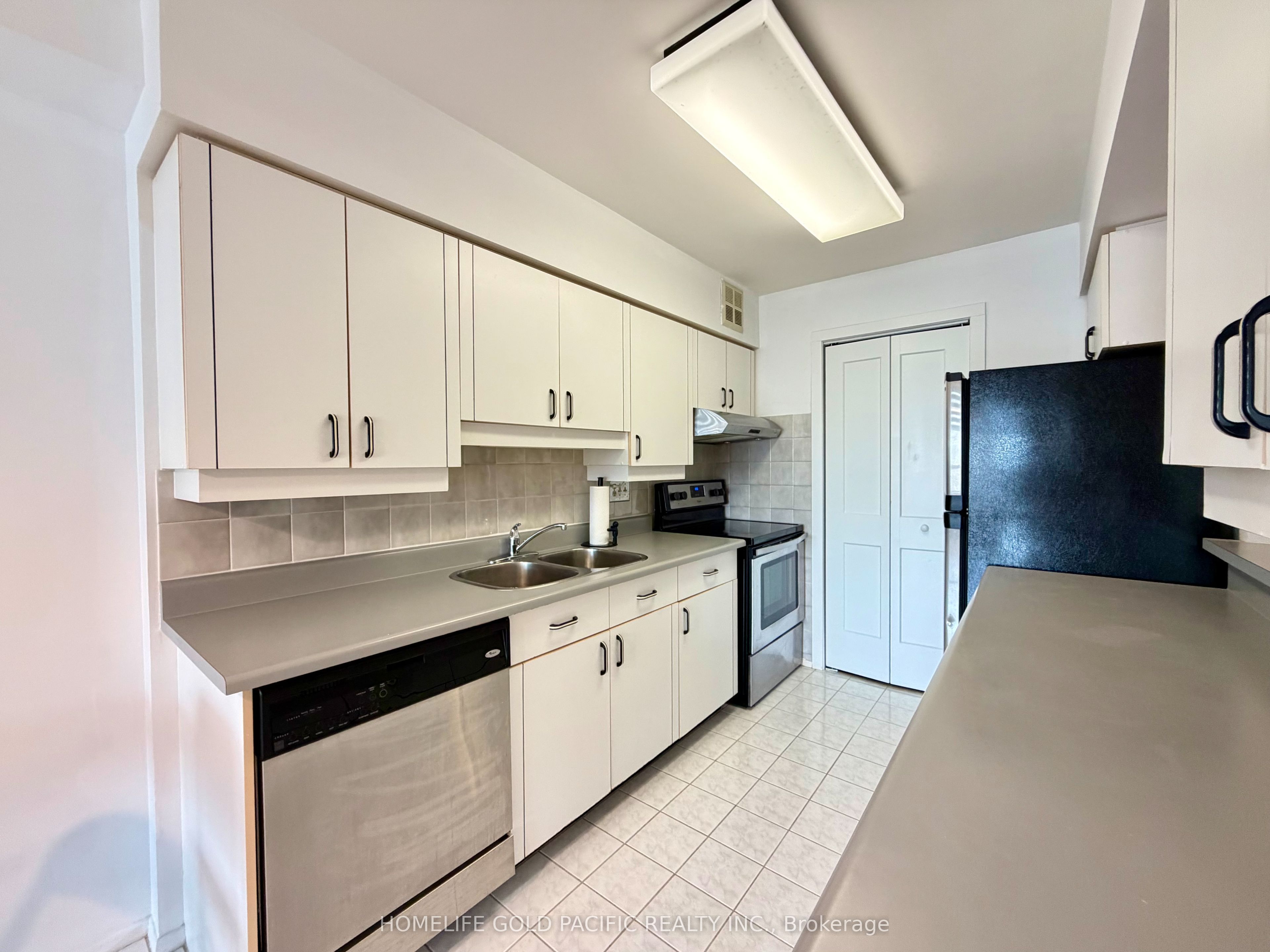 Unit 1613 - 175 Bamburgh Circle, Scarborough 5