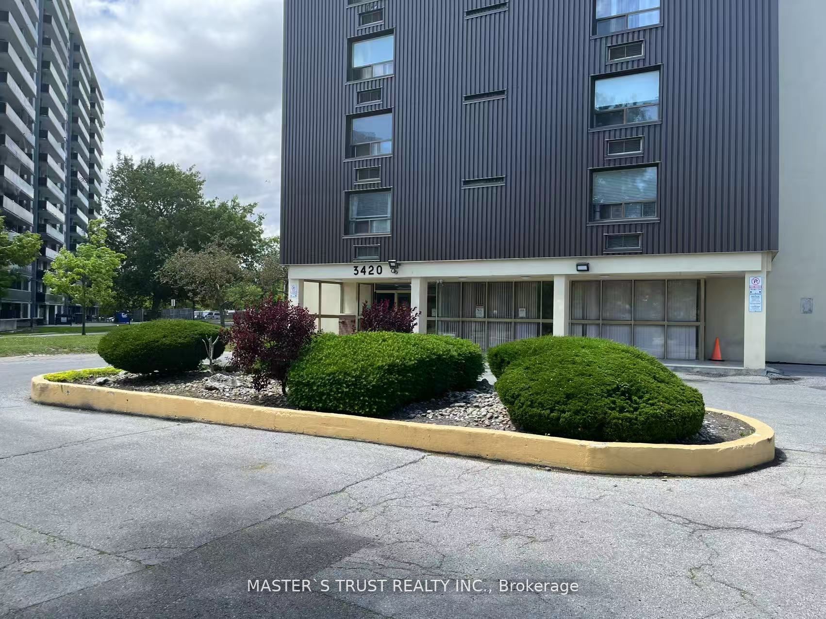Unit 903 - 3420 Eglinton Avenue E, Scarborough 2