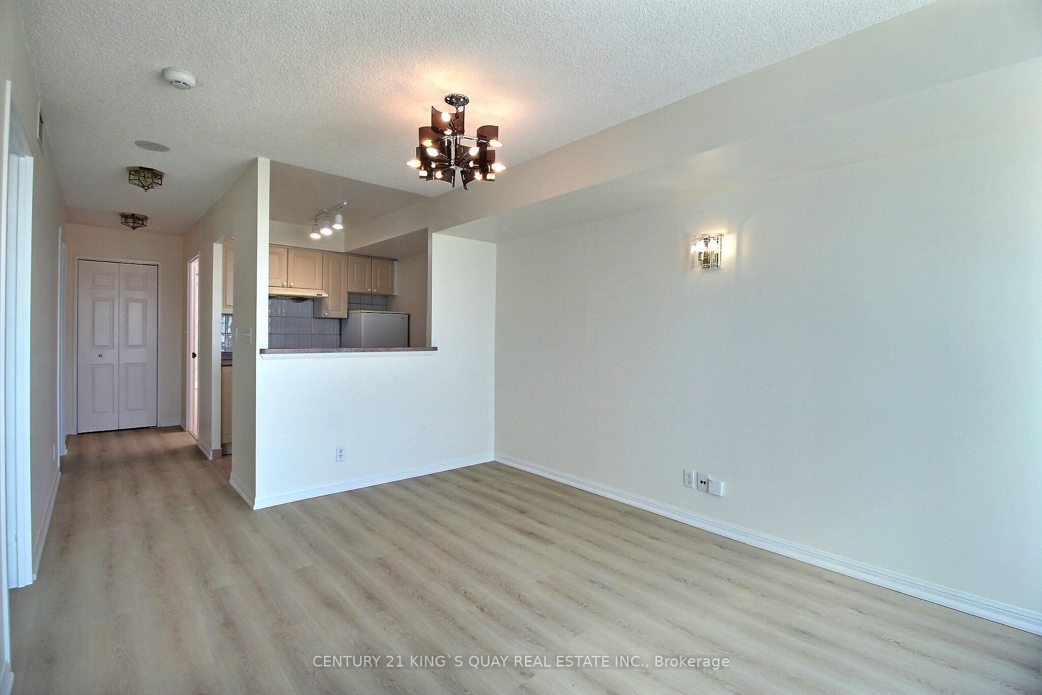 Unit 1701 - 8 Lee Centre Drive, Scarborough 4