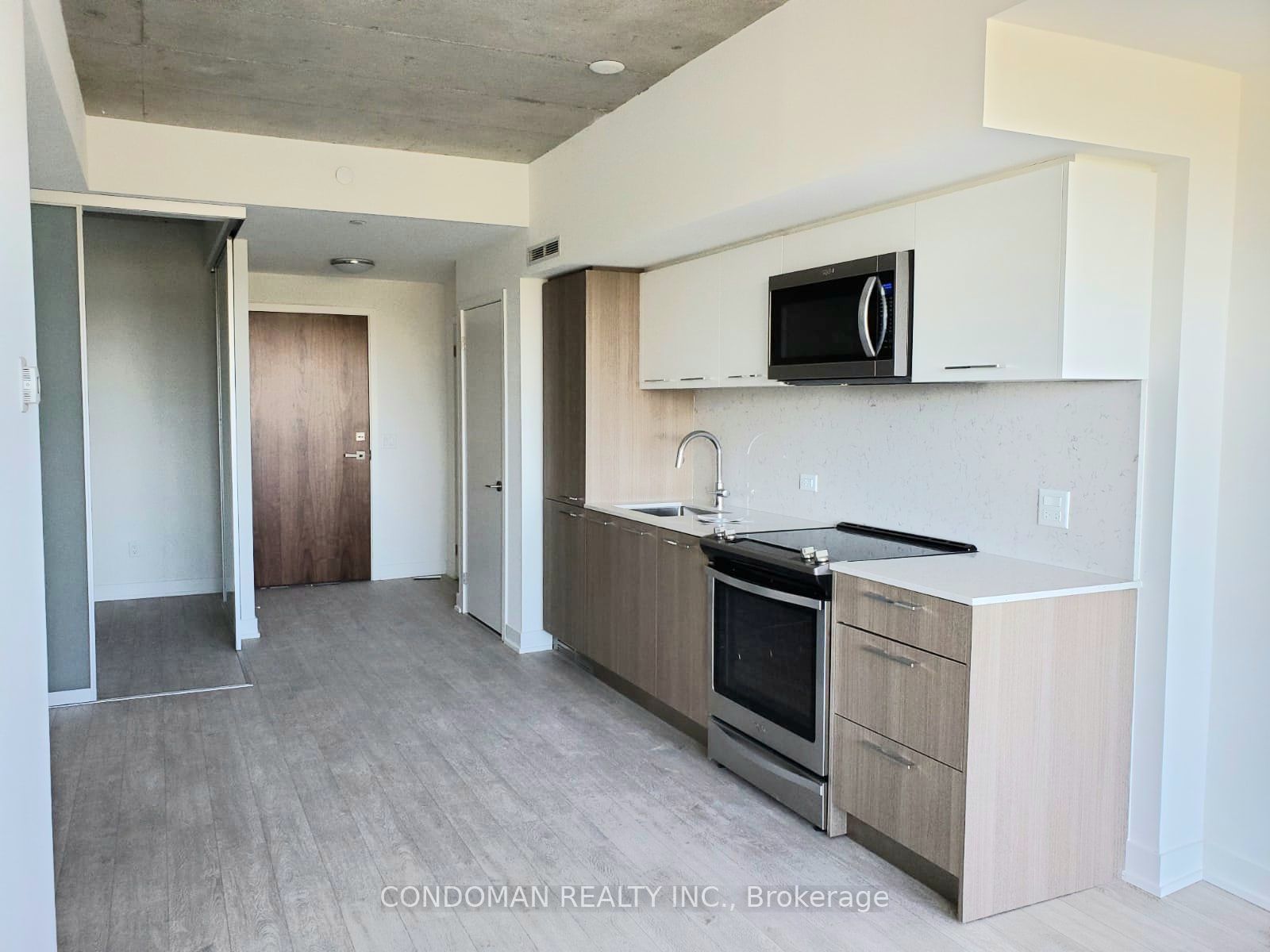 Unit 926 - 30 Baseball Place, Toronto 4
