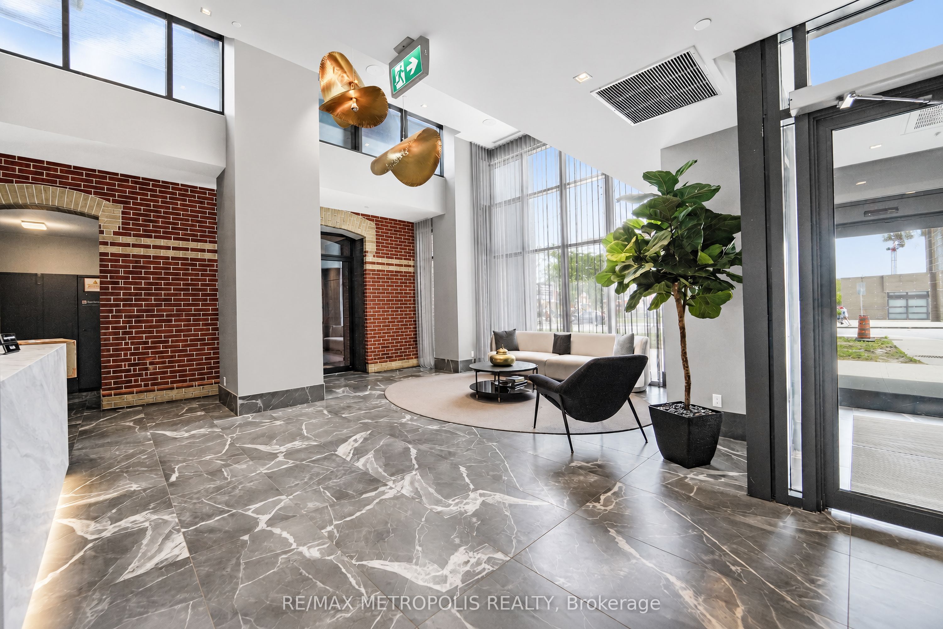 Unit 421 - 286 Main Street, Toronto 4