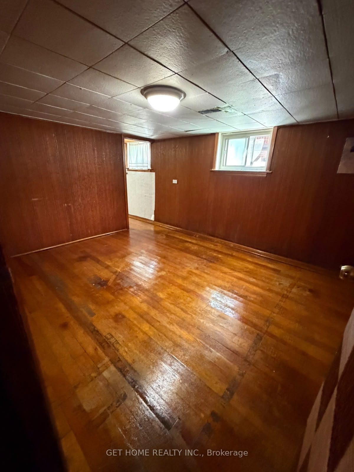Unit Basement - 105 St Hubert Avenue, Toronto 4
