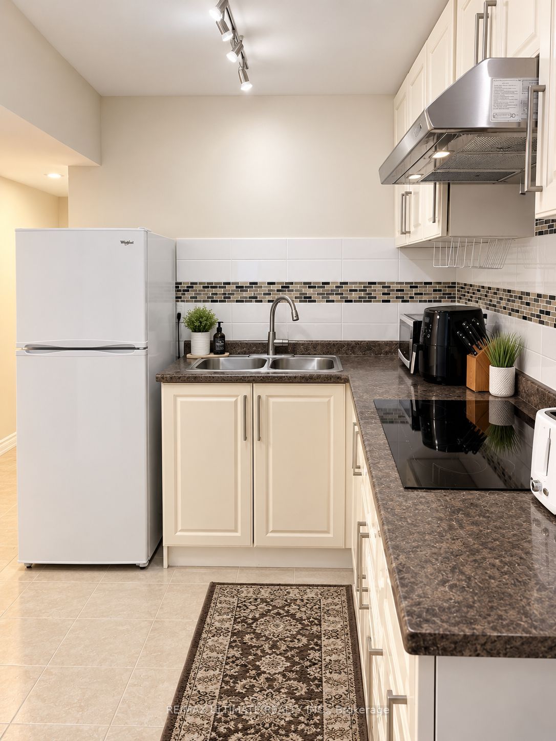 Unit Basement - 151 Centennial Road, Scarborough 5