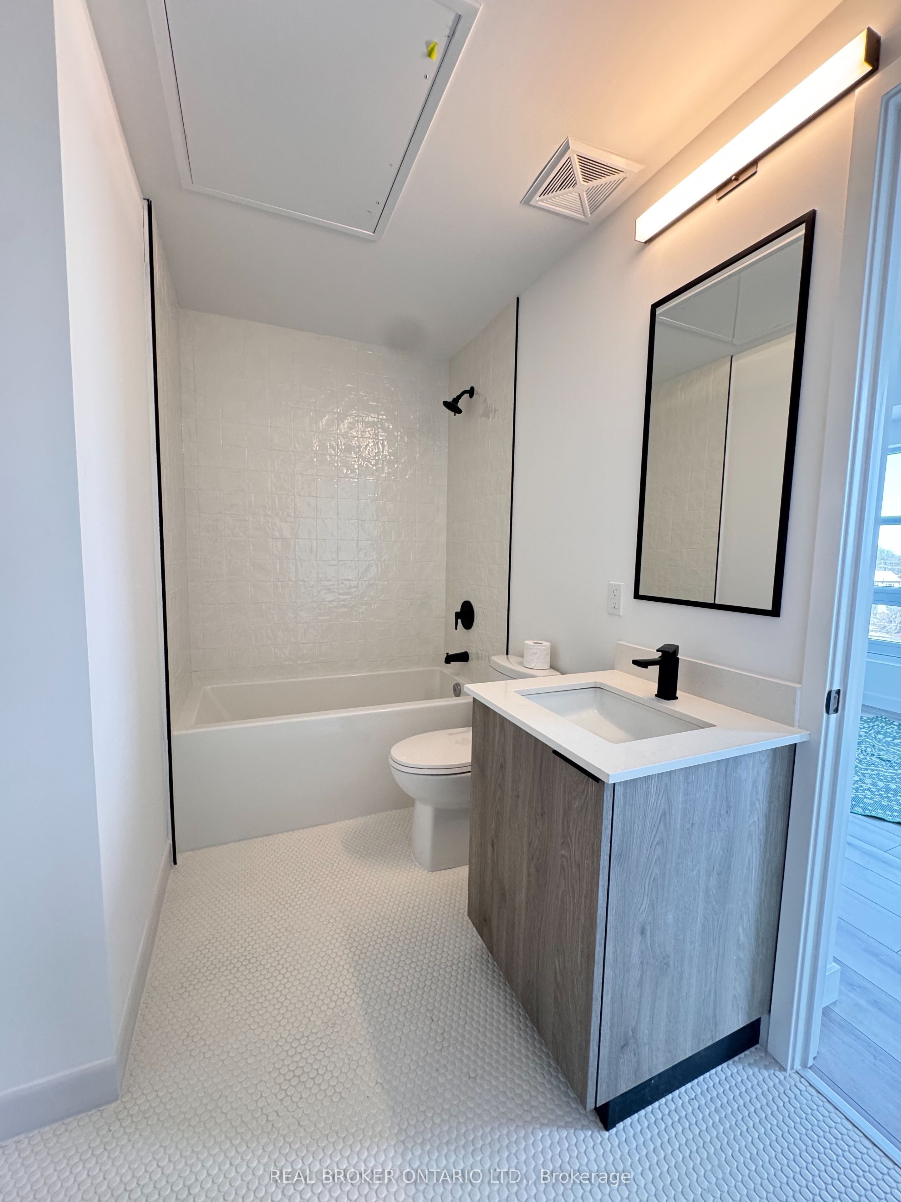 Unit 420 - 1635 Military Trail, Scarborough 5