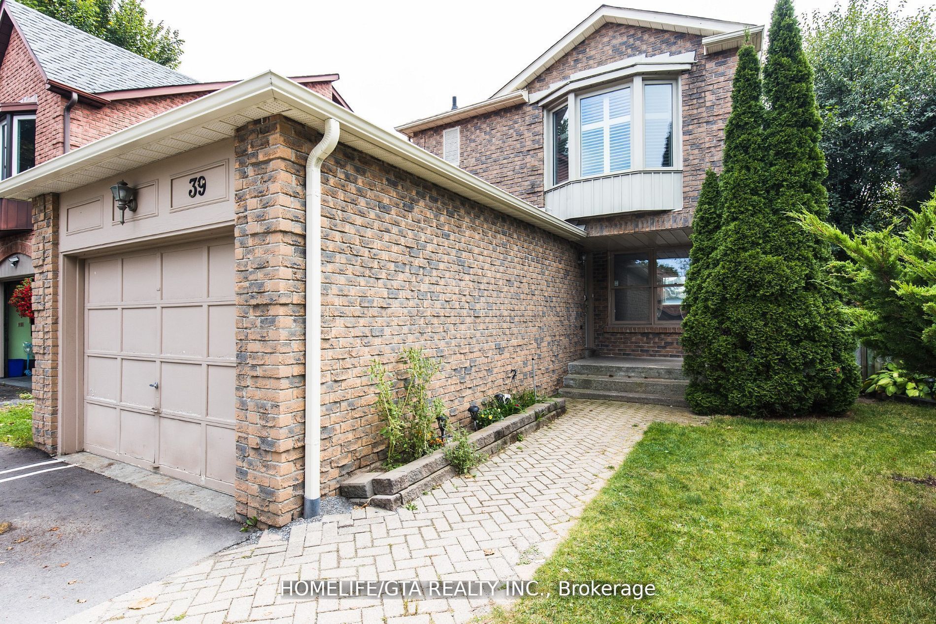 39 Millington Crescent, Ajax 2