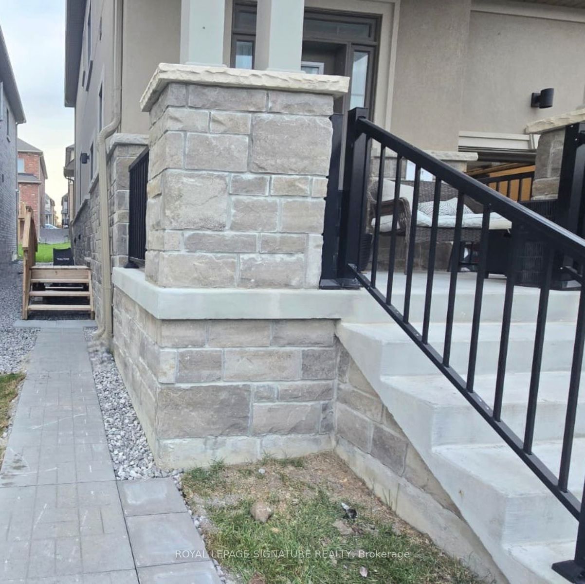 Unit Bsmt - 214 Flood Avenue, Clarington 2