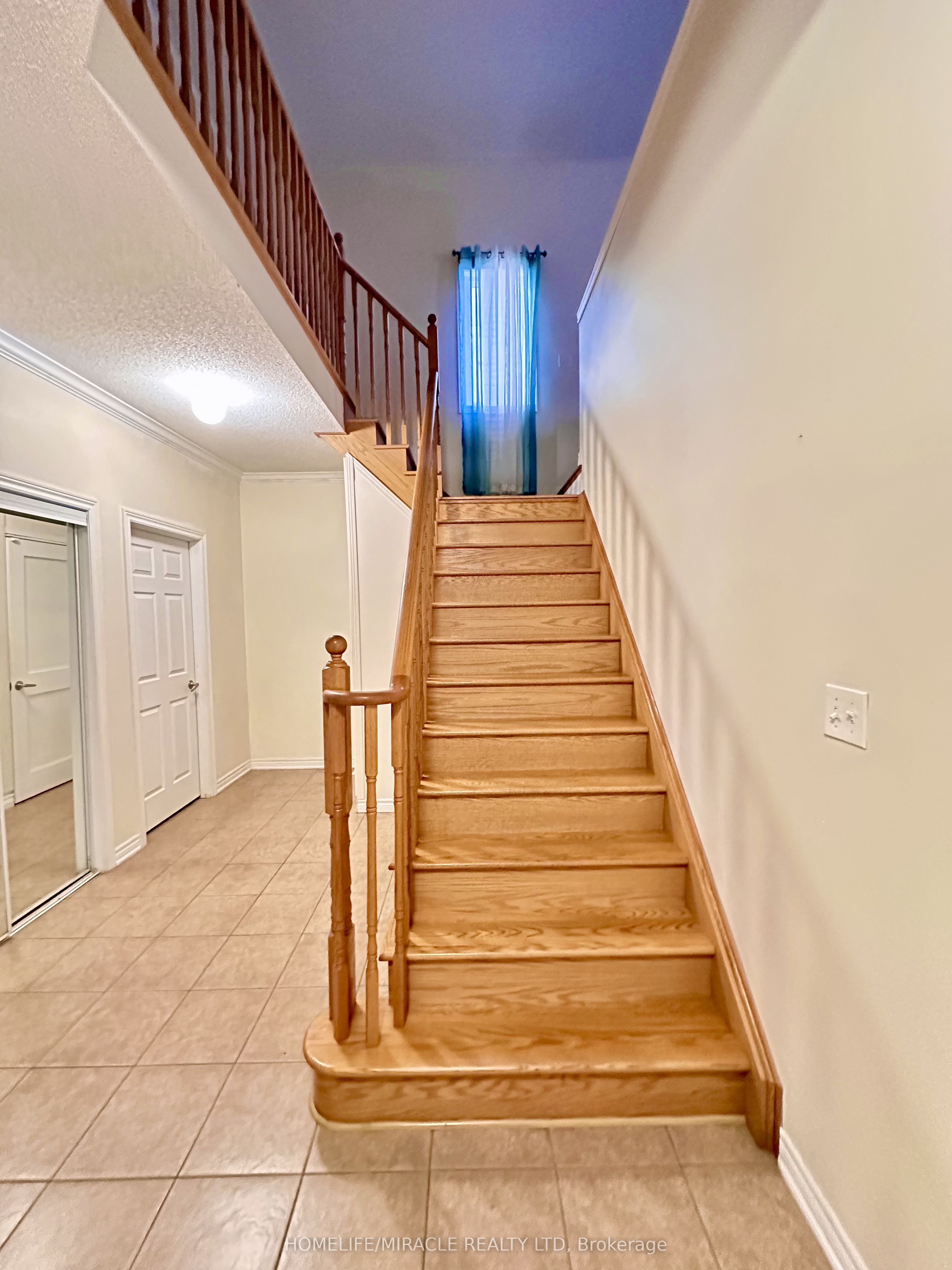 Unit Main - 56 Baycliffe Drive, Whitby 2