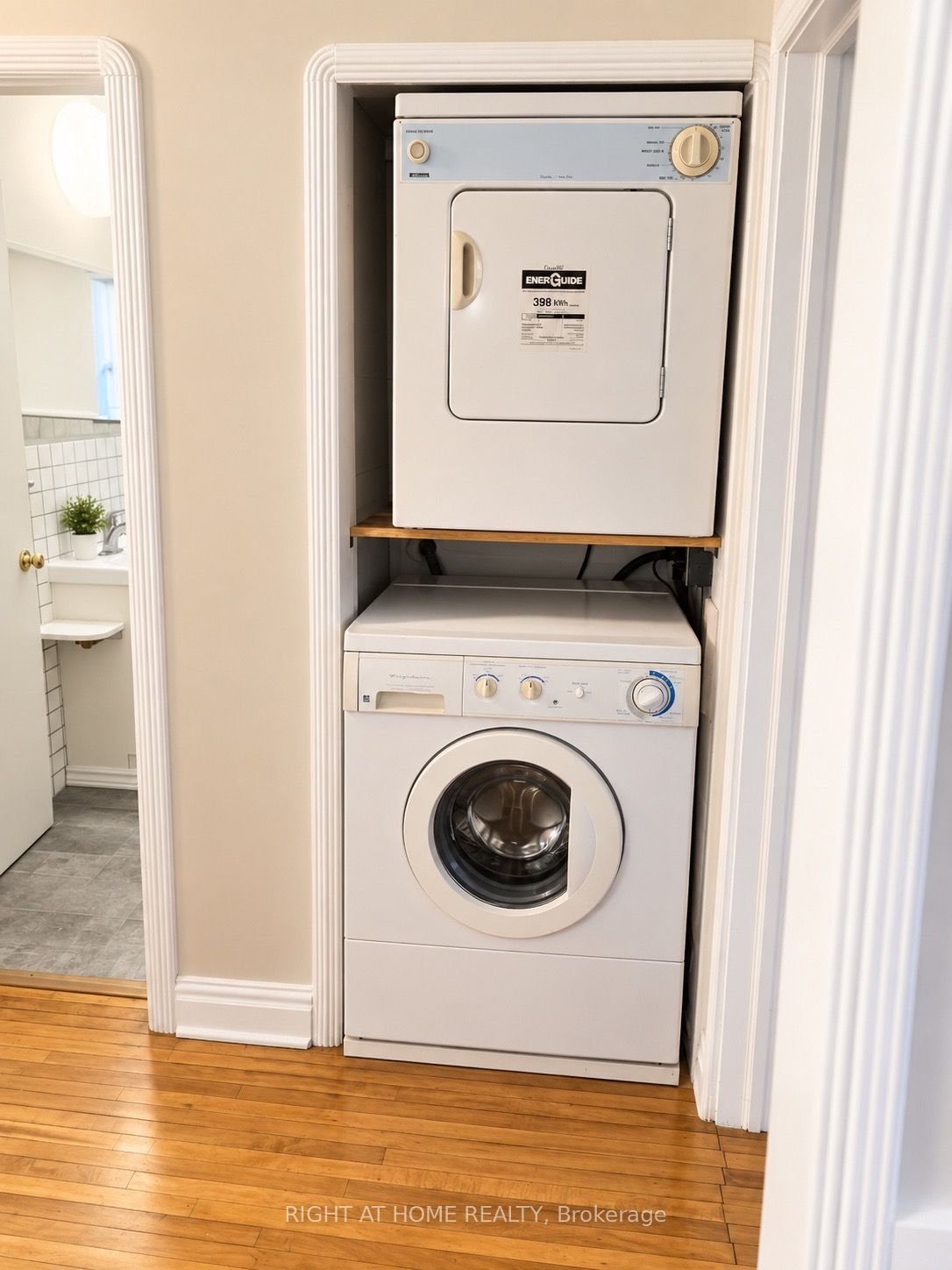 Unit 2 - 2849 Kingston Road, Scarborough 2