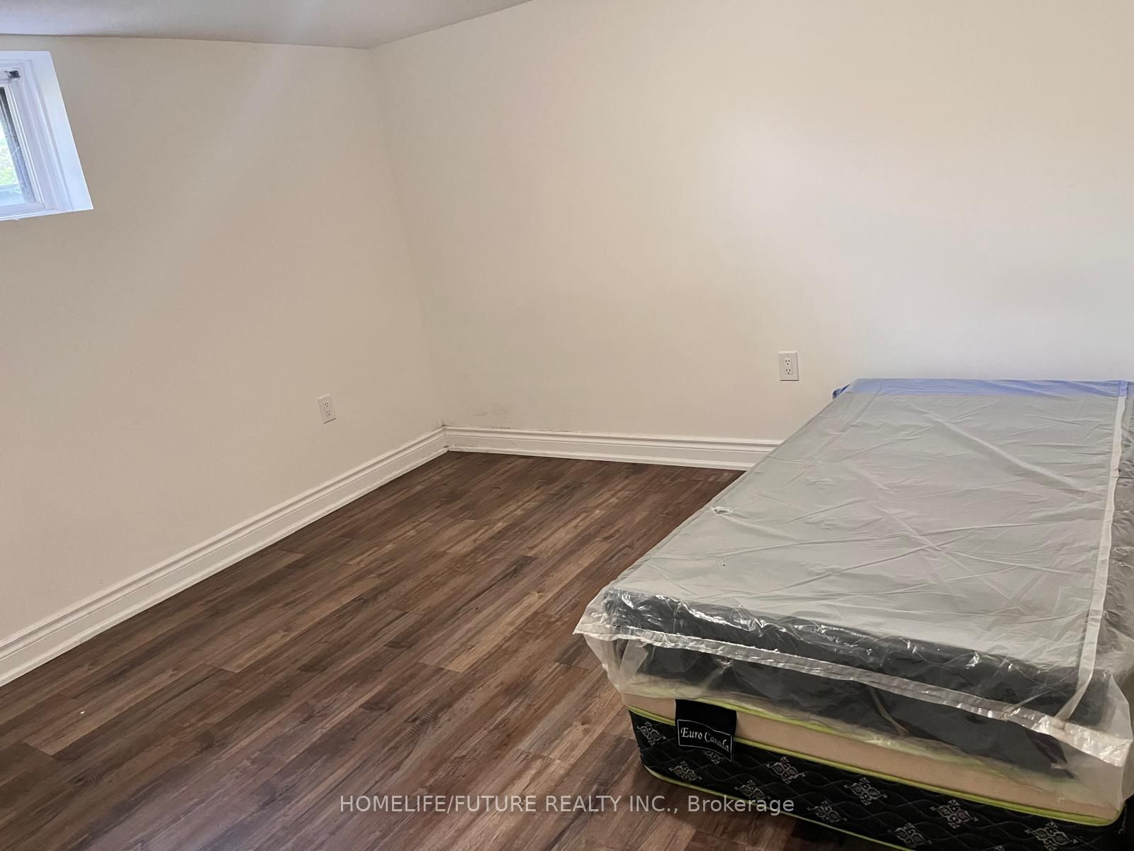 Unit Bsmt - 229 Flora Drive, Scarborough 5