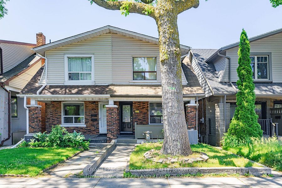 606 Coxwell Avenue, Toronto 2